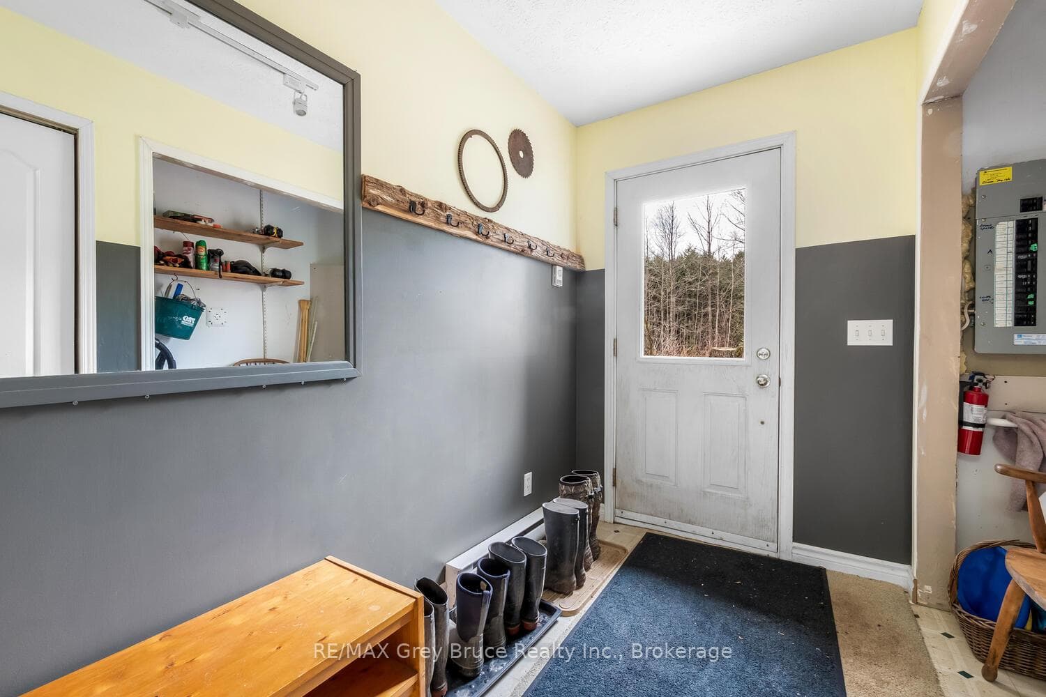 65 Lawrence Road photo 22