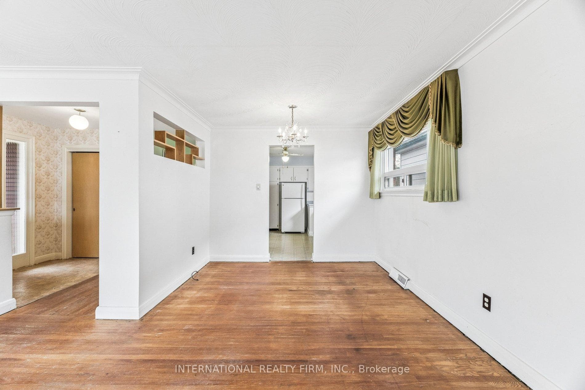 131 Brenda Crescent photo 14