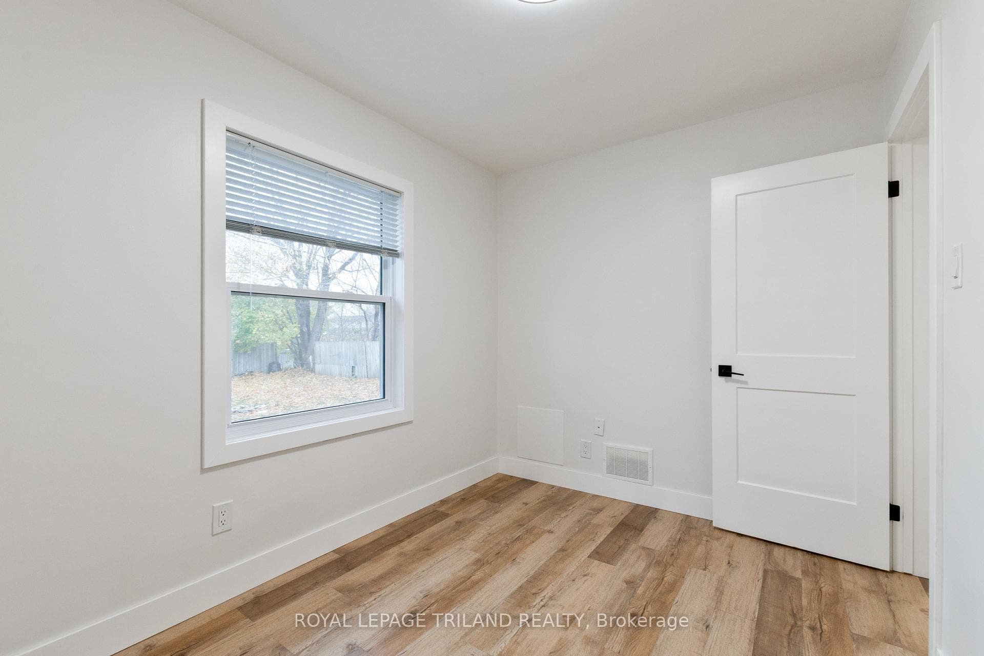 167 Barker Street photo 16