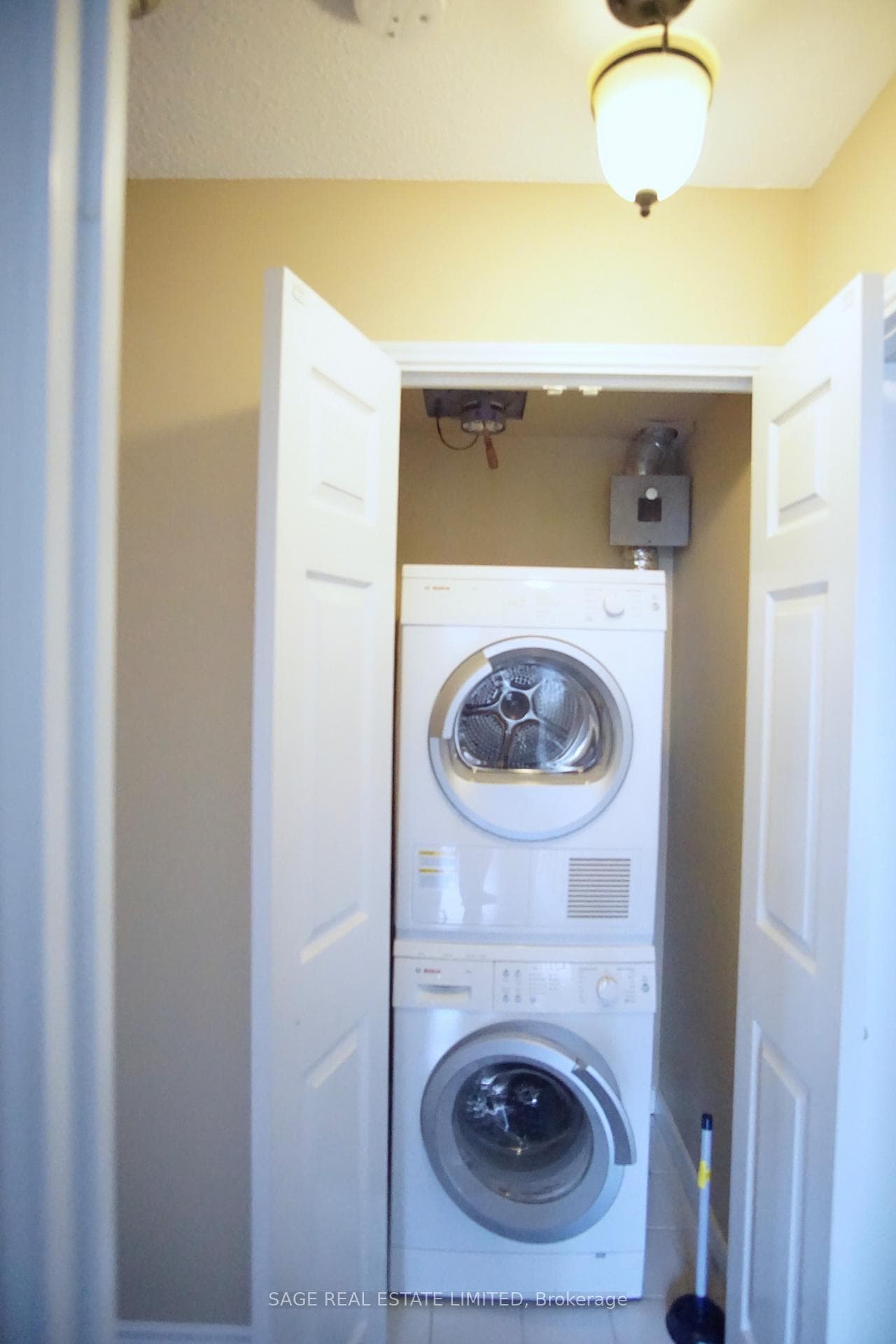 47 St Clair Avenue Unit 801 photo 24