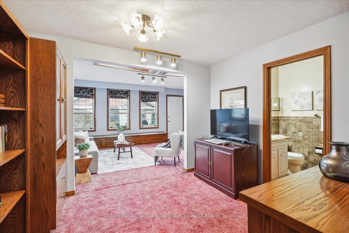 370 Herkimer Street photo 10