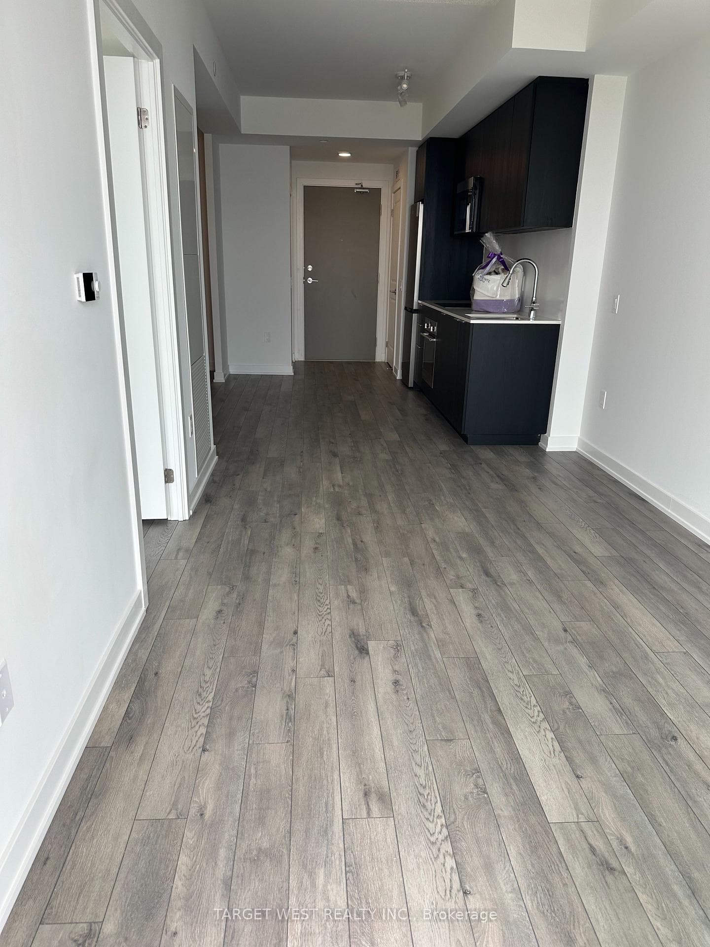 15 Skyridge Drive Unit 2303 photo 11