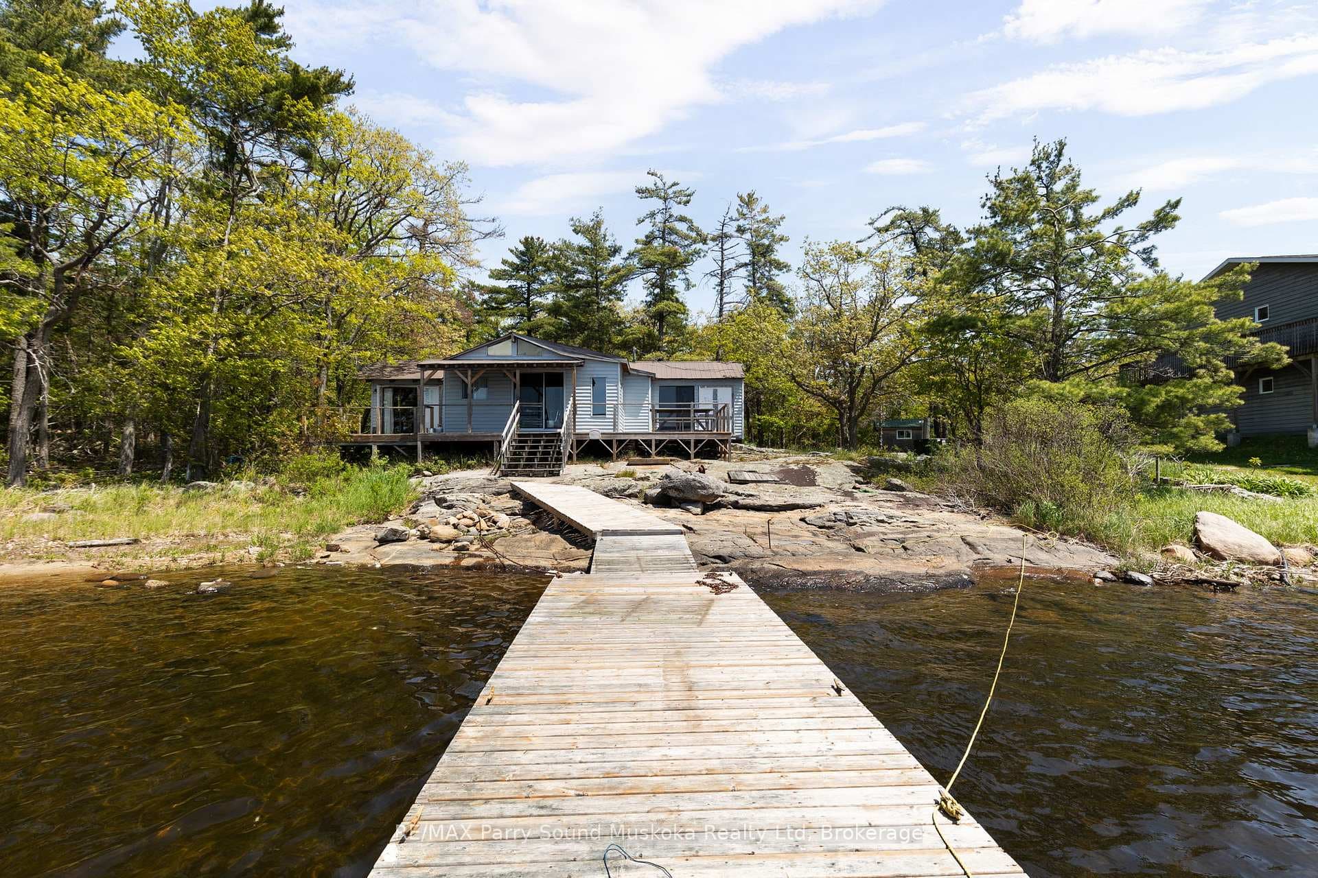 Second cottage - kitchen, 3 bedrooms, 2 bathrooms
