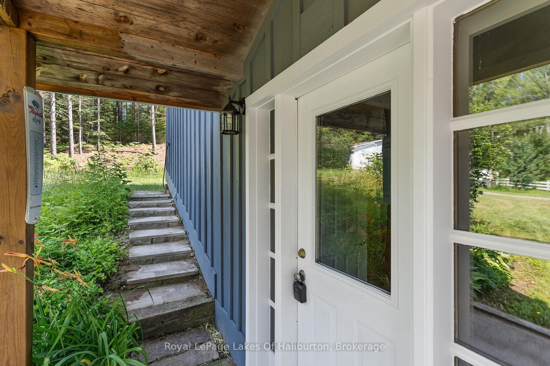 1329 Gelert Road photo 22