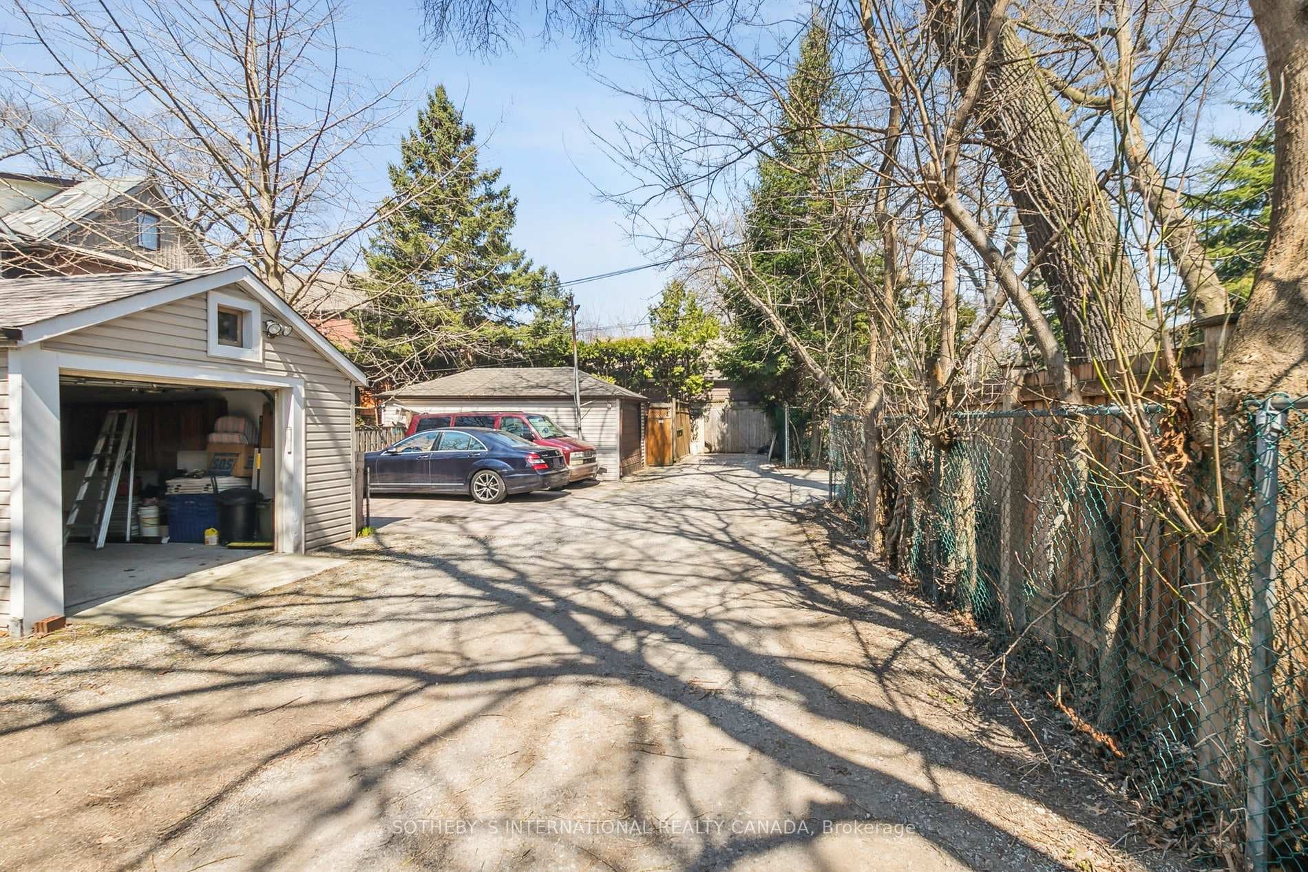 143 Fairview Avenue photo 36