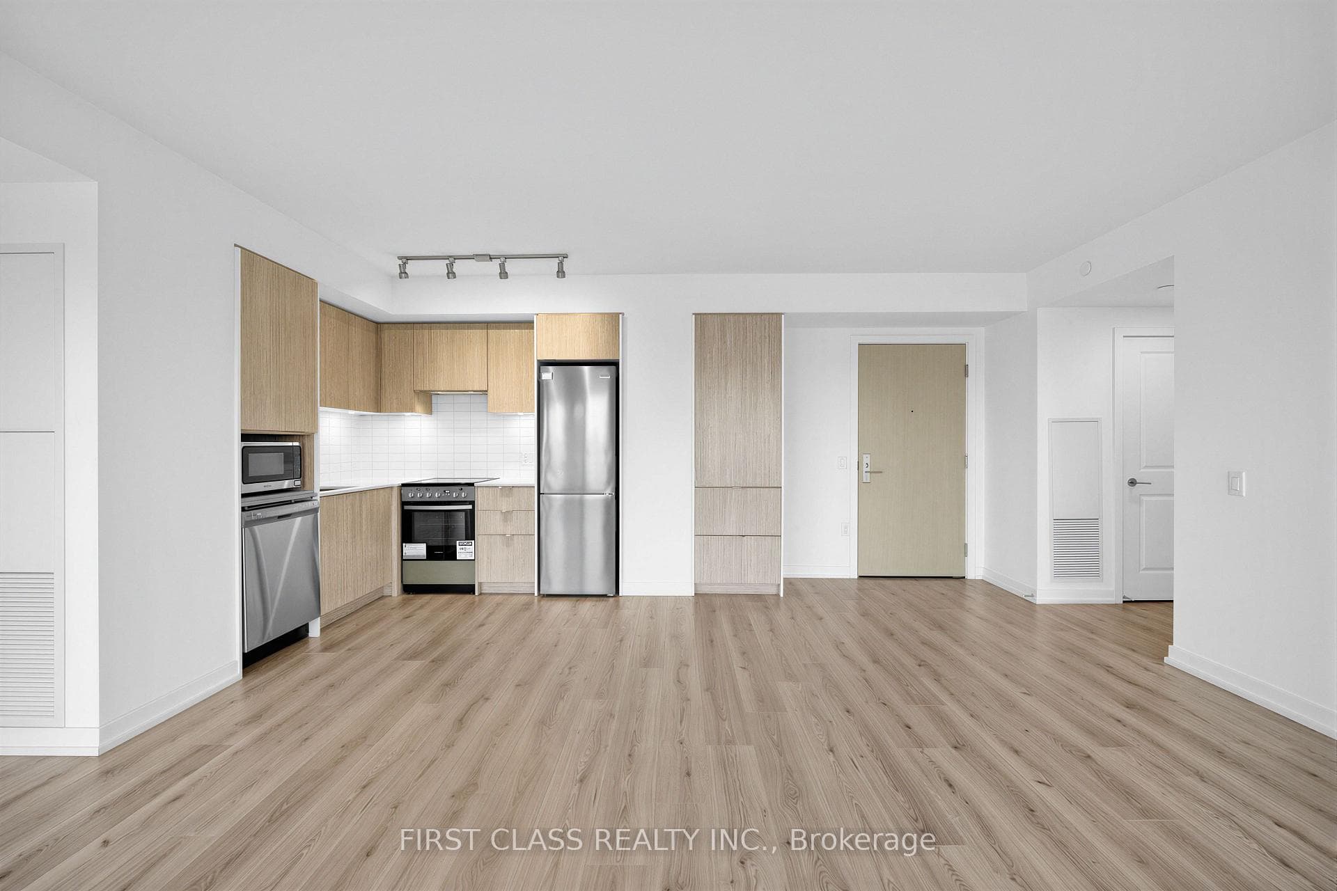 395 Bloor Street Unit 4203 photo 22