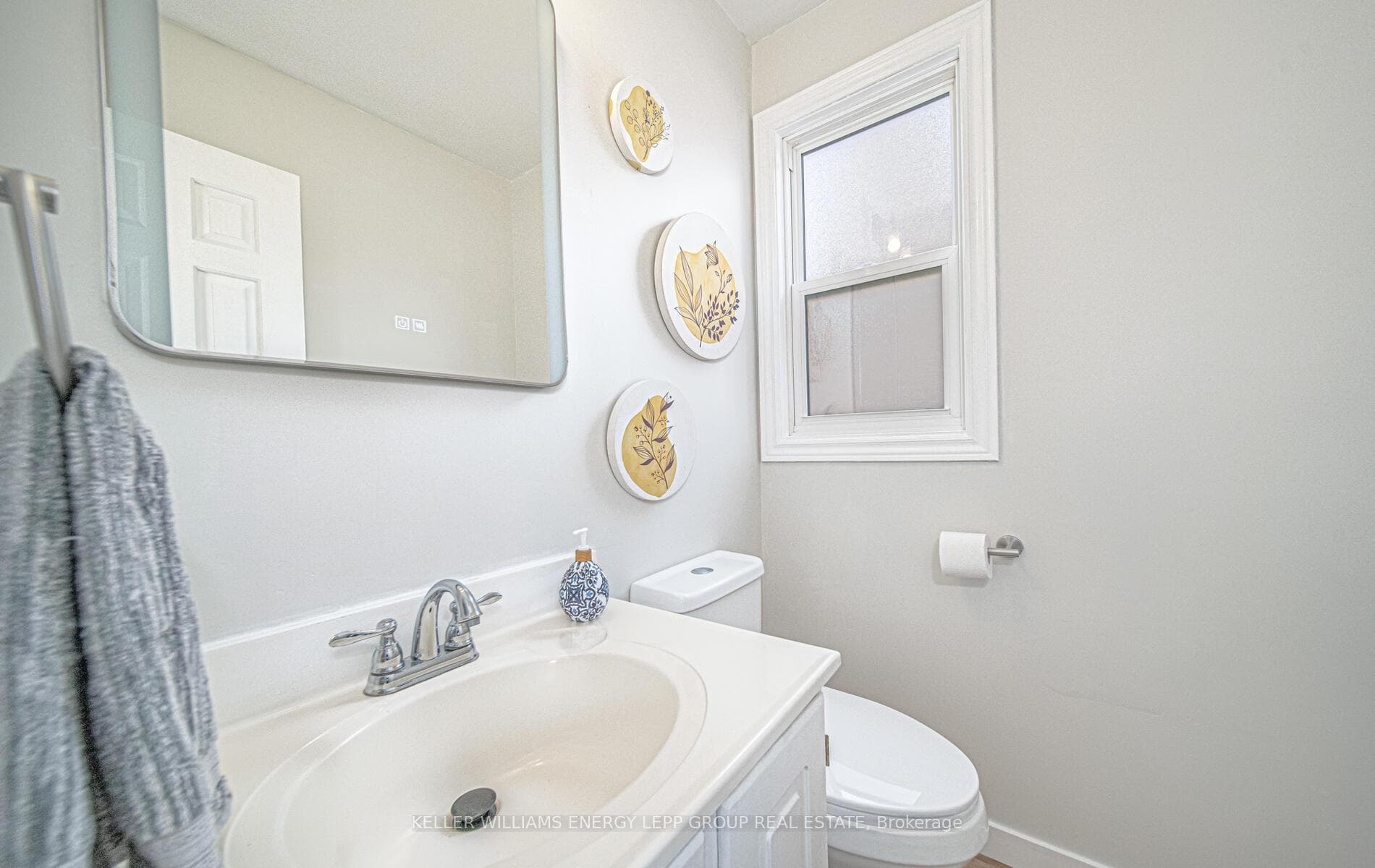 1807 Bronte Square photo 21