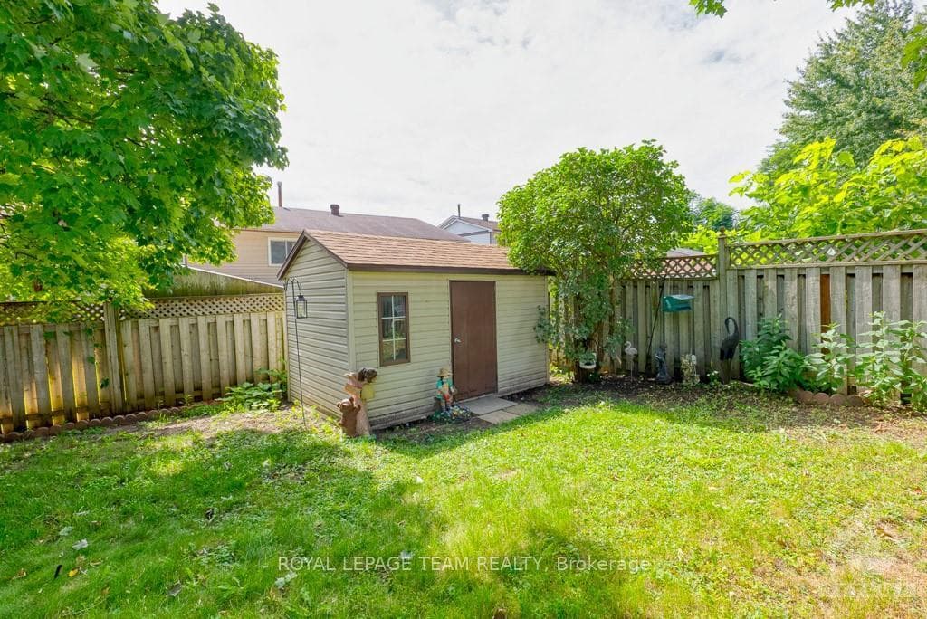 51 CASTLEFRANK Road photo 25