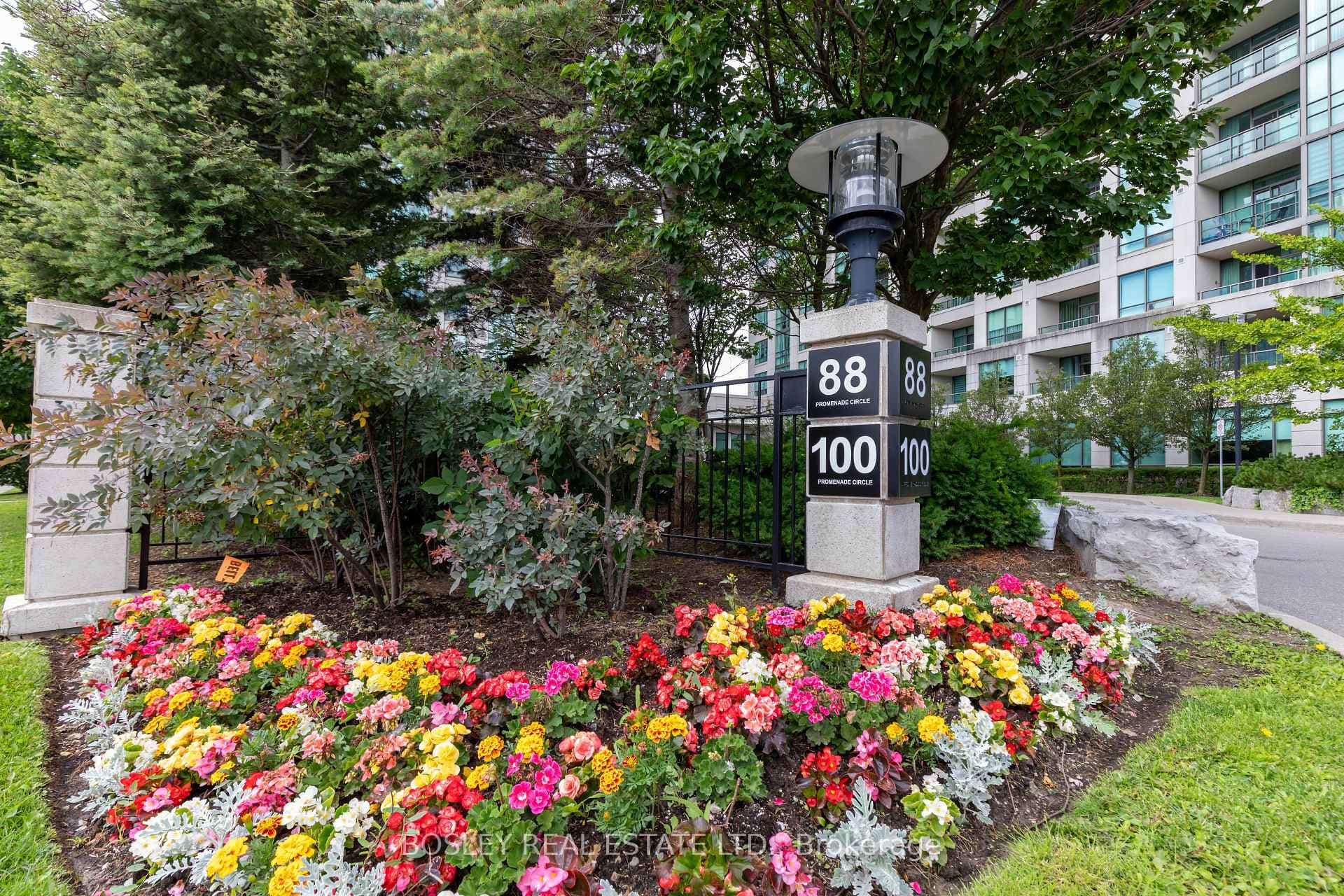 100 Promenade Circle Unit 1001 photo 2