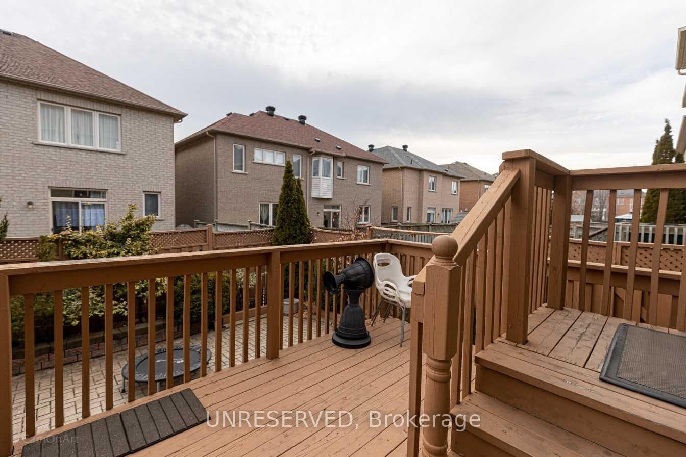 121 Southbrook Crescent photo 19