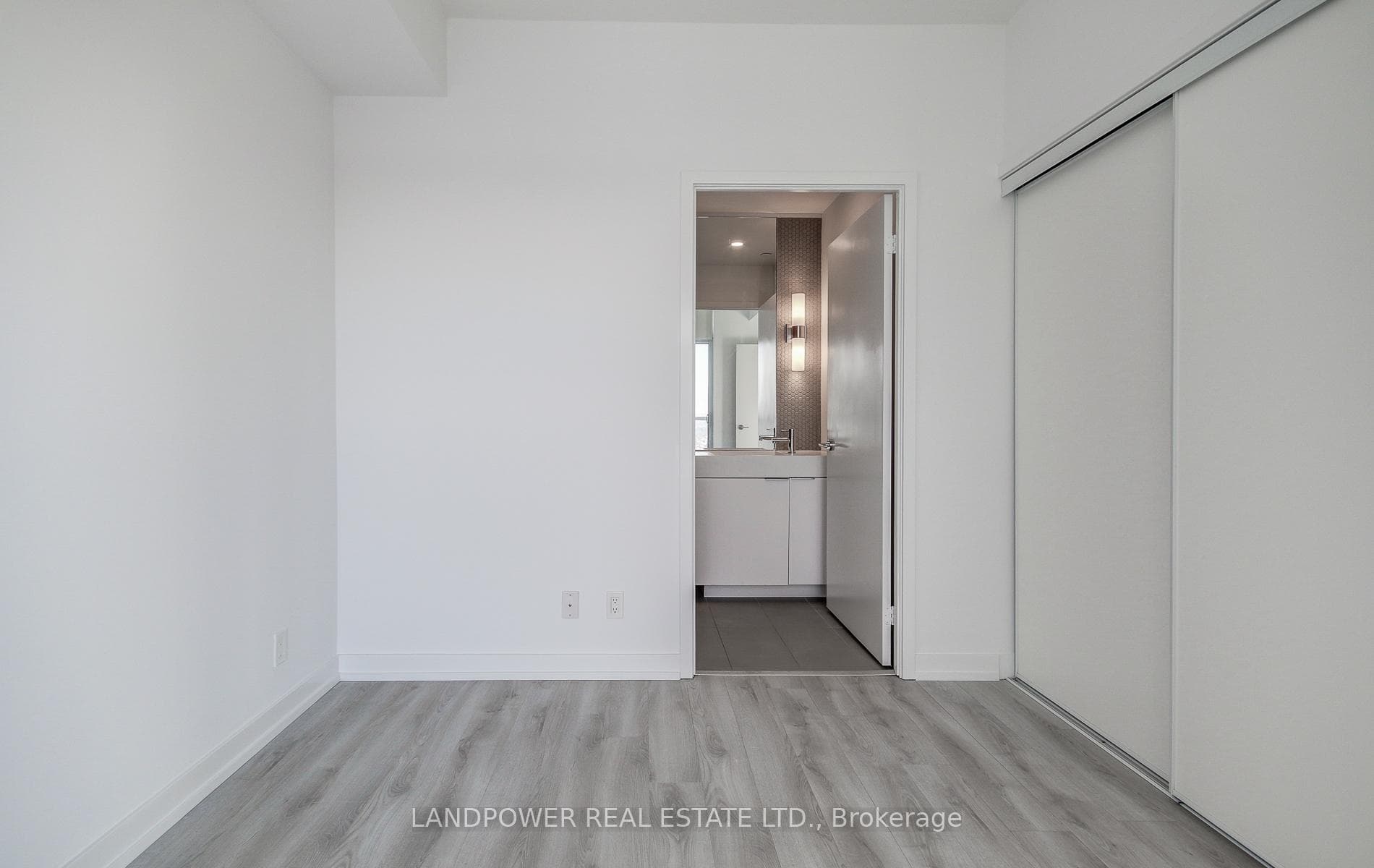 33 Helendale Avenue Unit 1512 photo 34