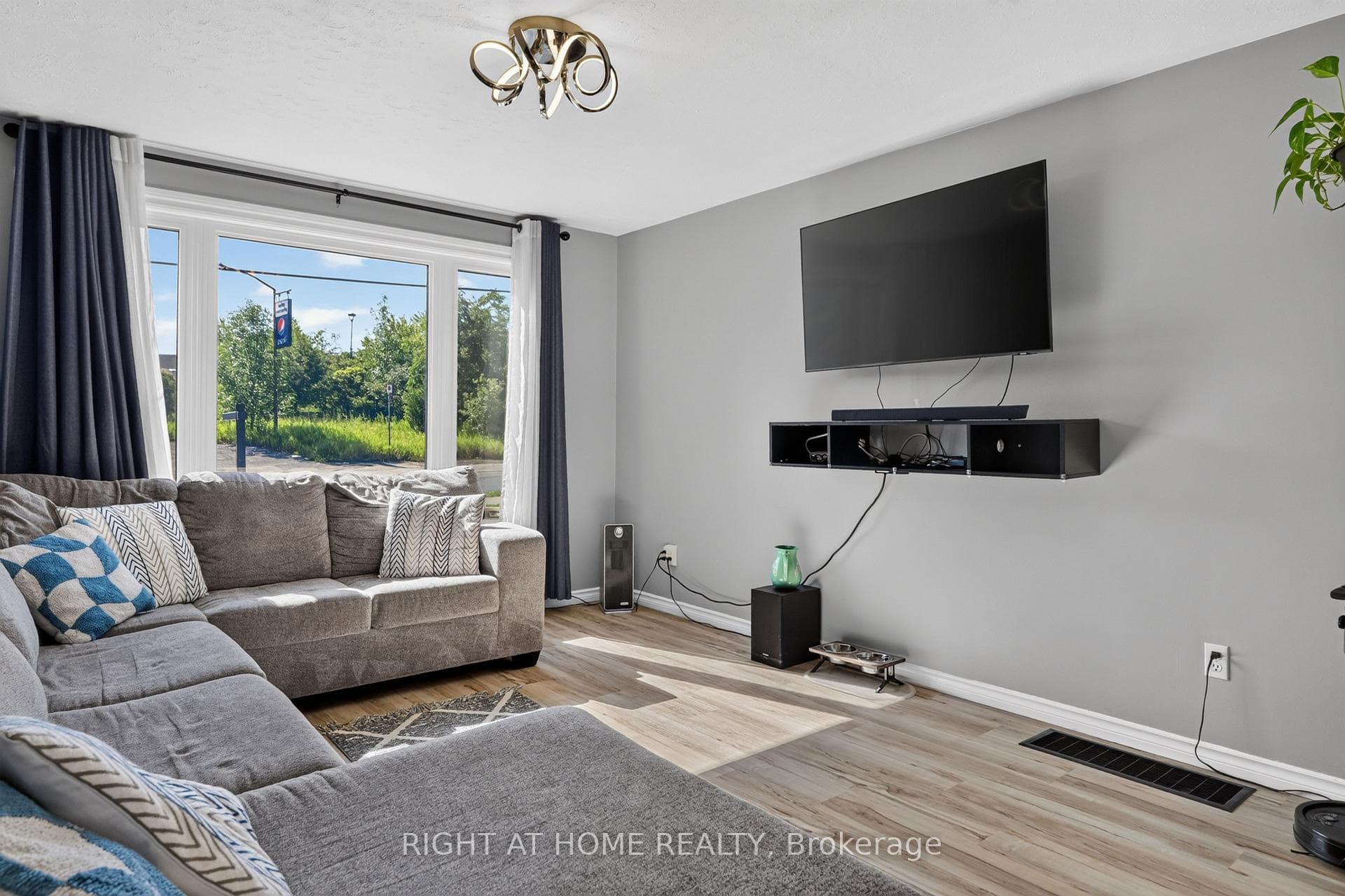 541 River Road photo 5