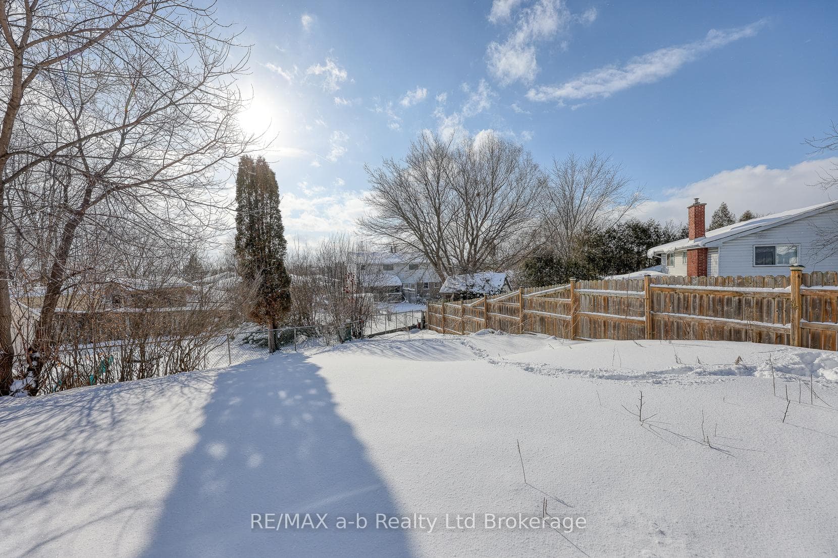 18 Bigham Crescent photo 45