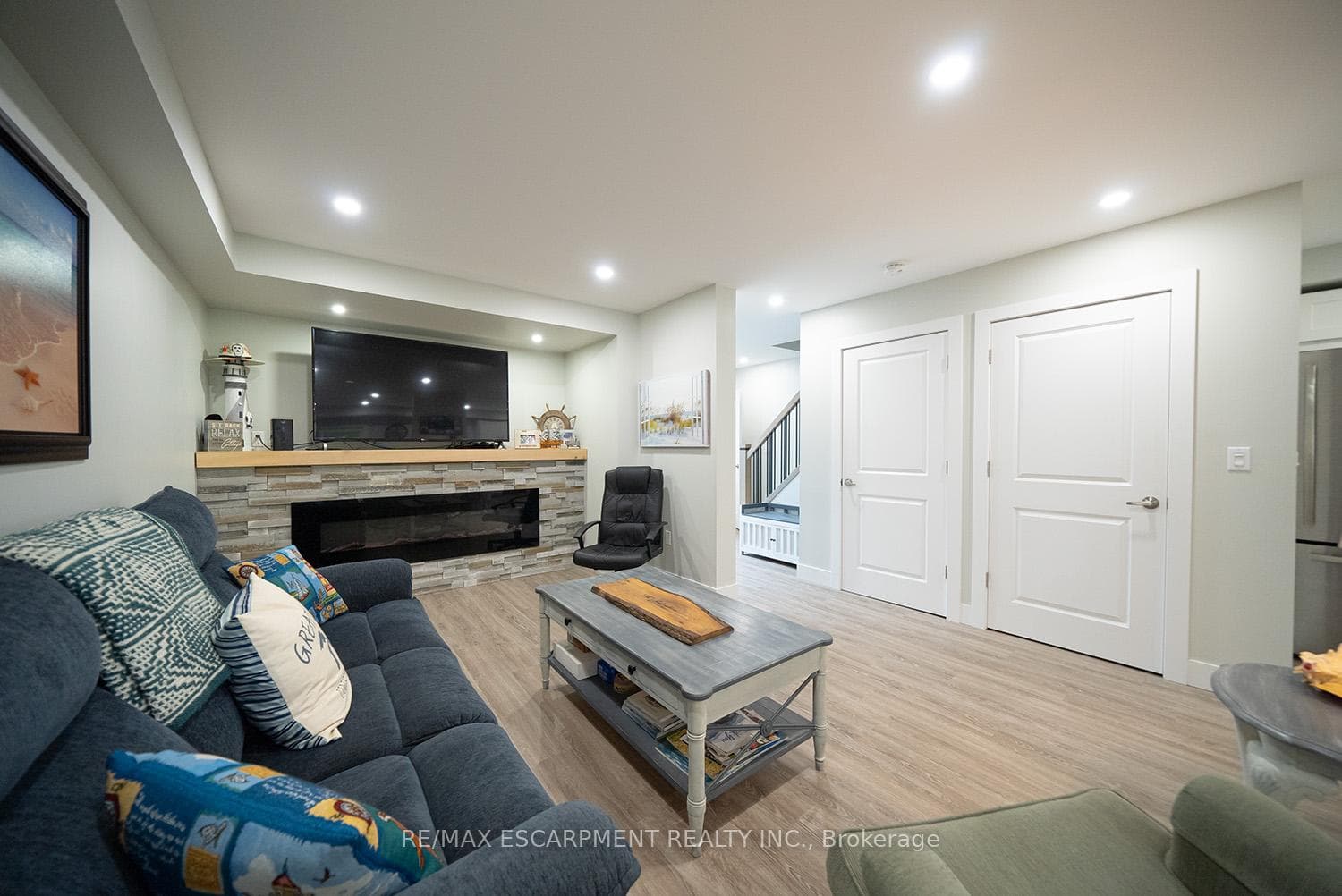 34 Strachan Street Unit A photo 7