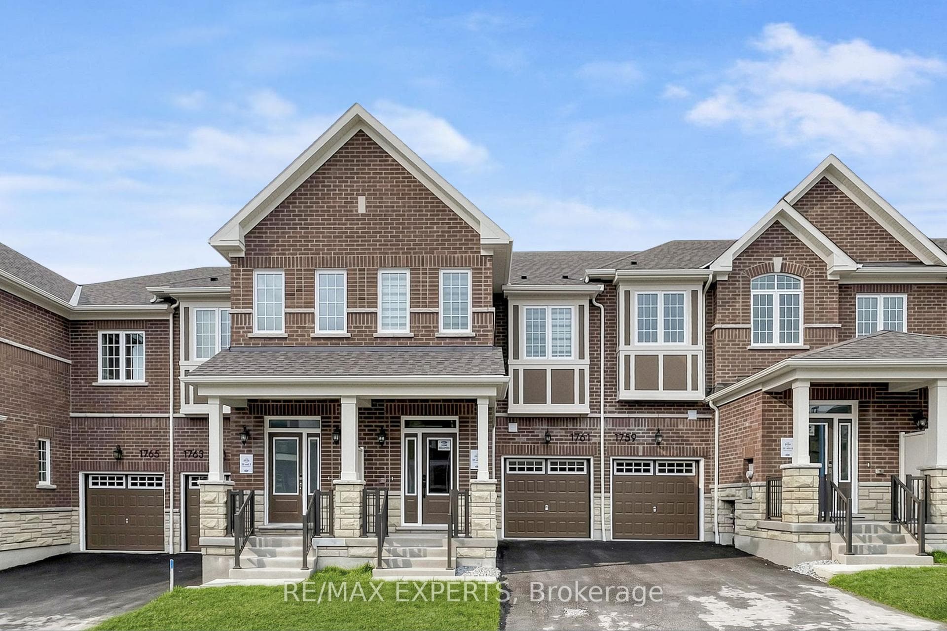 1761 Mineral Springs Way photo 1