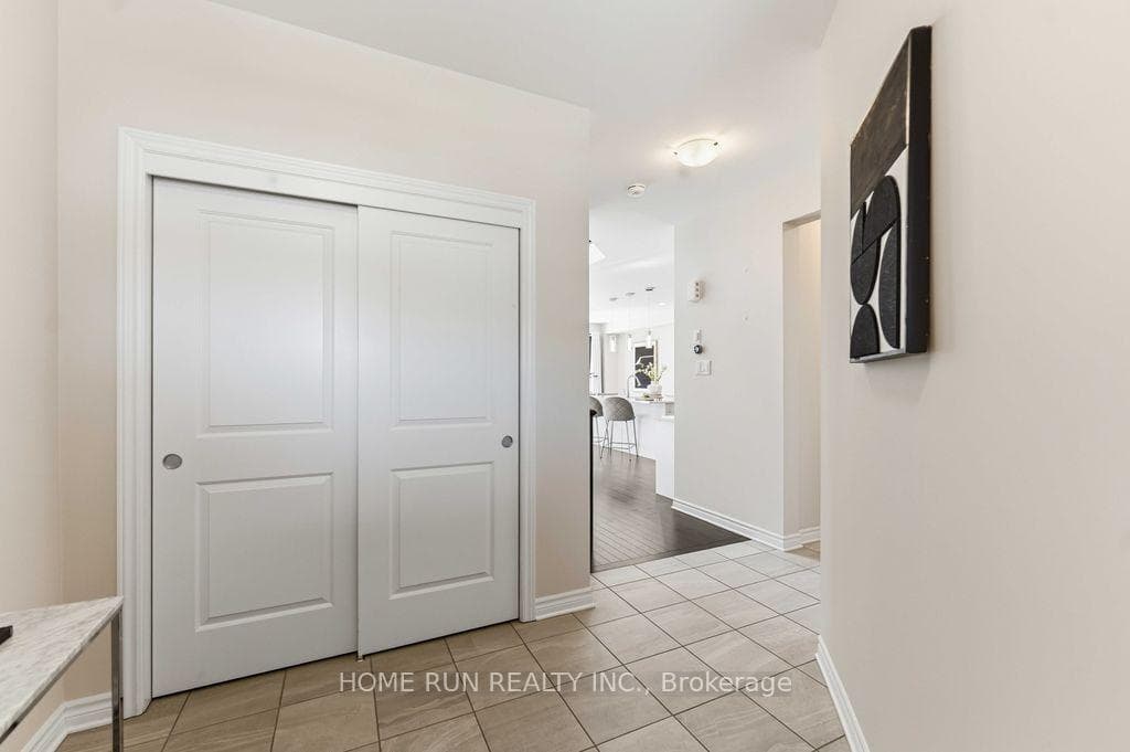 95 Shinny Avenue photo 5