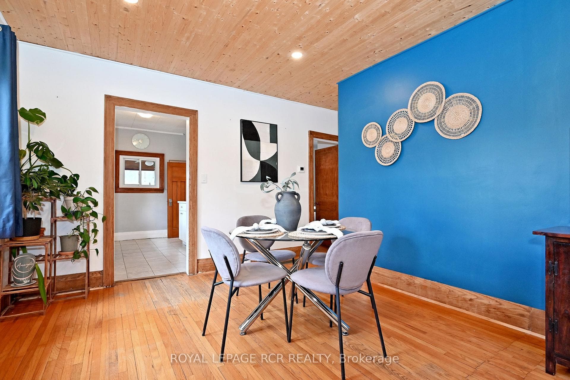 116 Buckingham Avenue photo 6