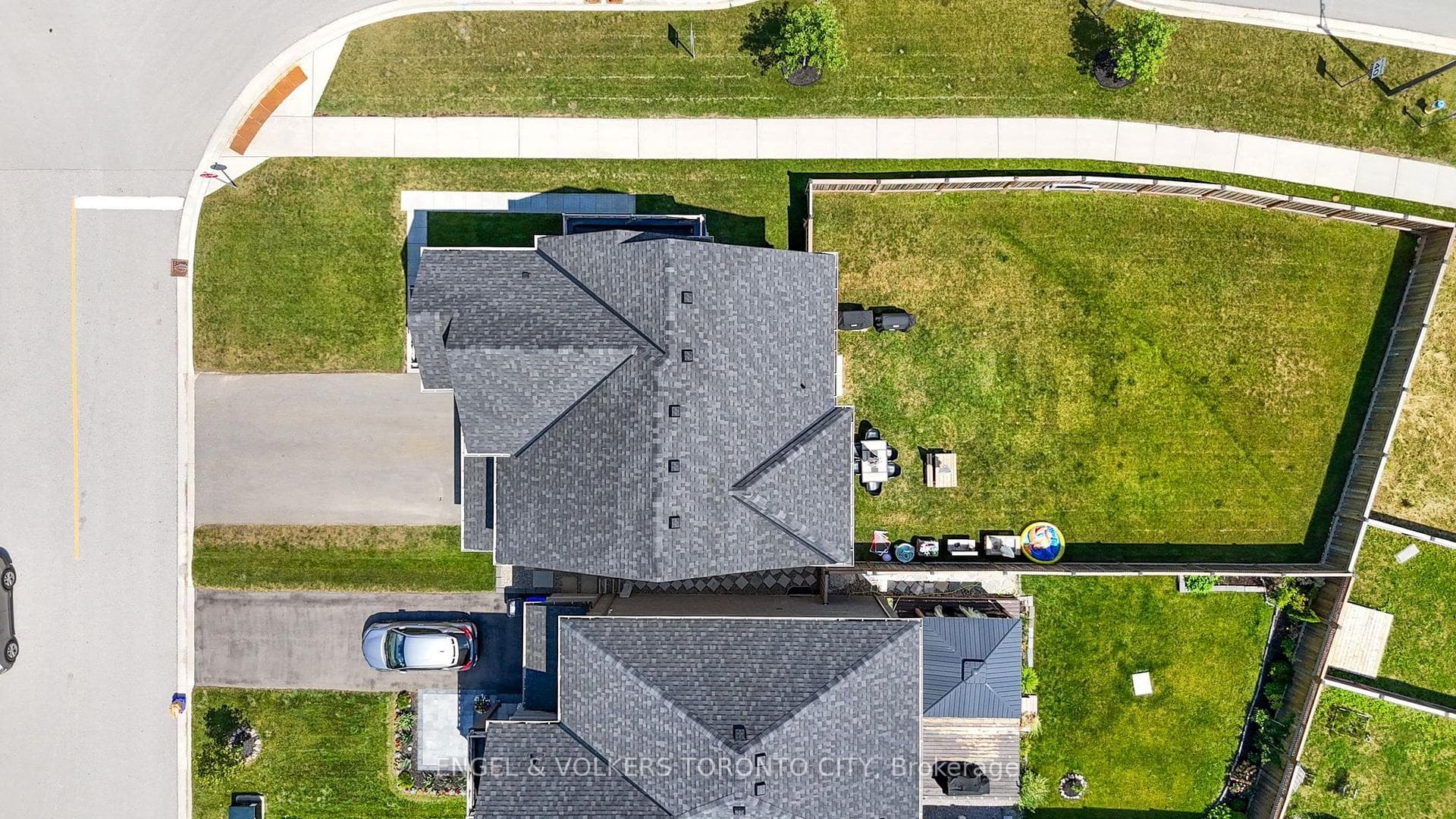 3 Arnold Crescent photo 39