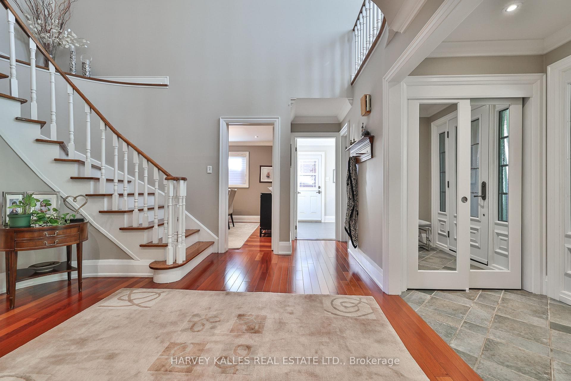 1240 Rosethorne Road photo 11