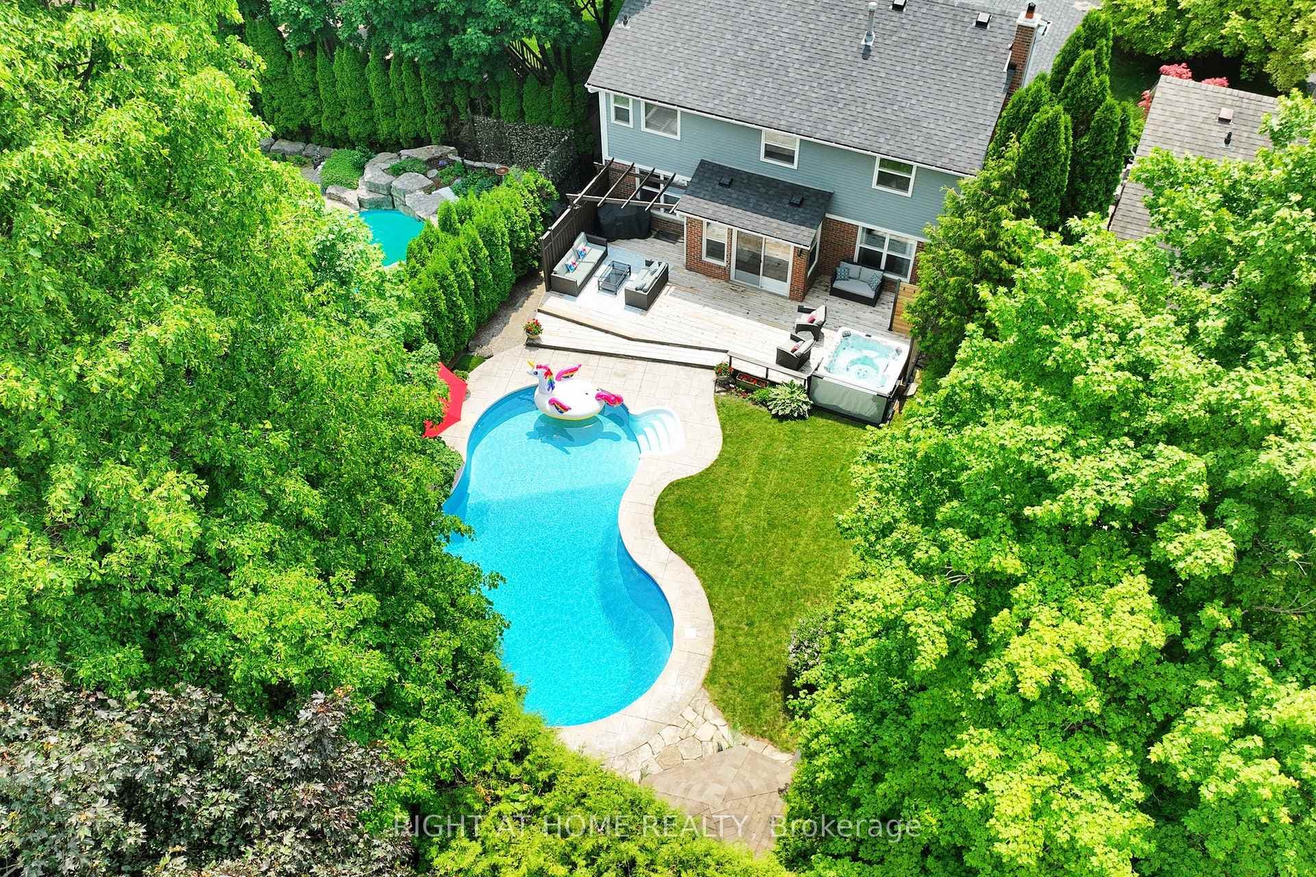 363 Crossland Gate photo 44