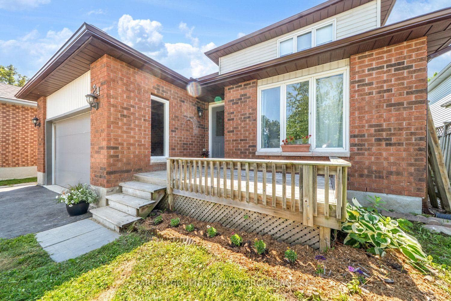 24 Hopkins Road photo 4