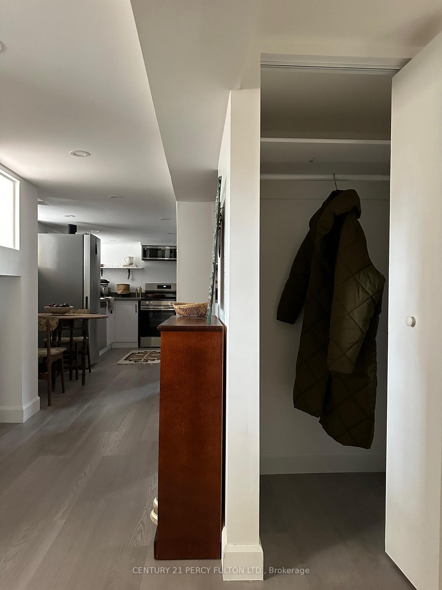 251 Westmount Avenue photo 8