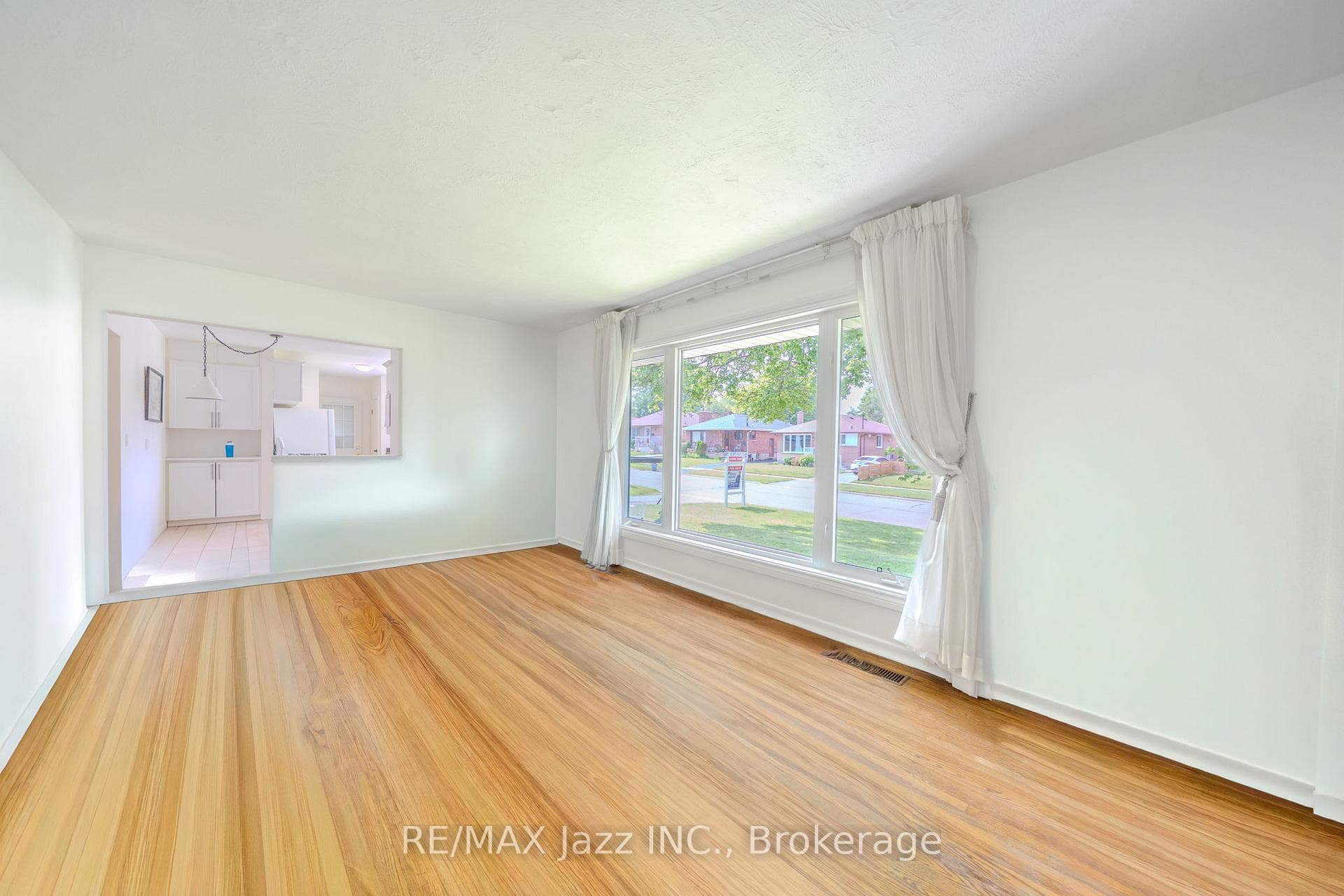 607 Gliddon Avenue photo 13