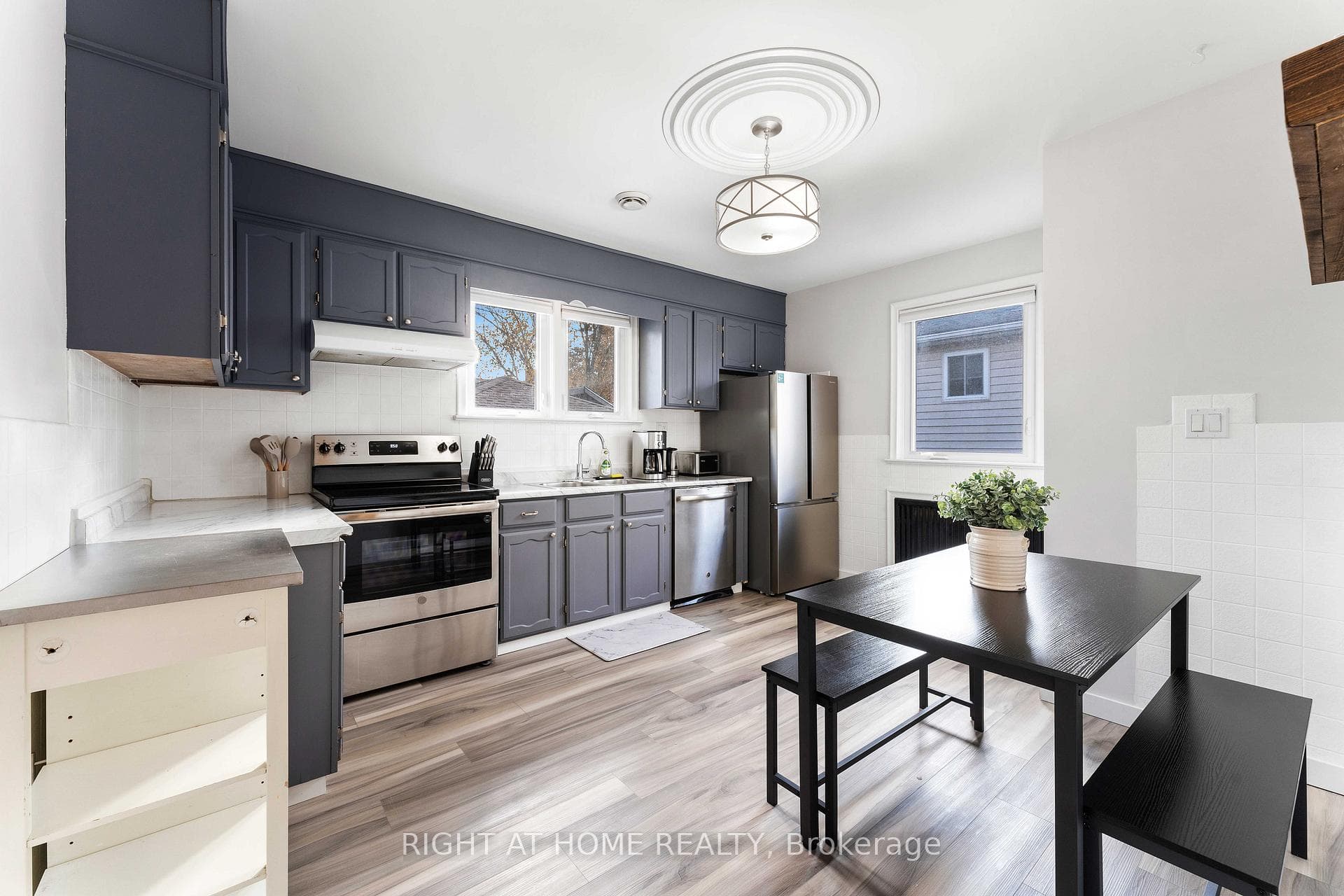 47 Marshall Avenue photo 16