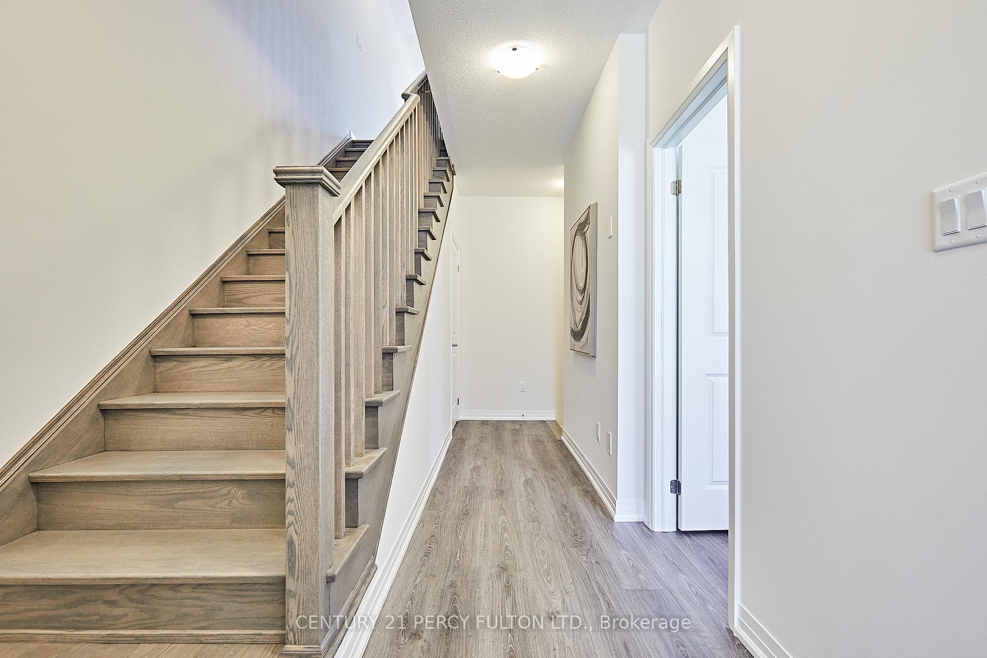 2720 Peter Matthews Drive photo 7