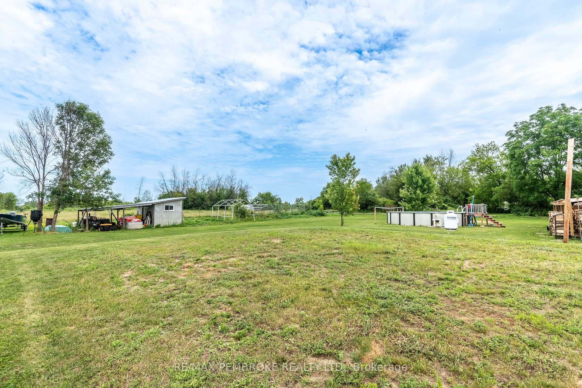 1890 Queensline Road photo 49