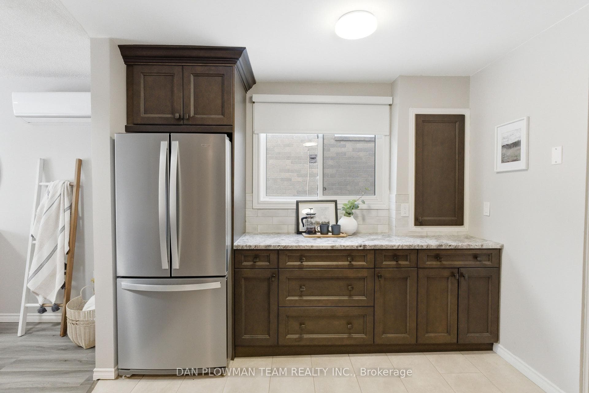 246 Conant Street photo 10