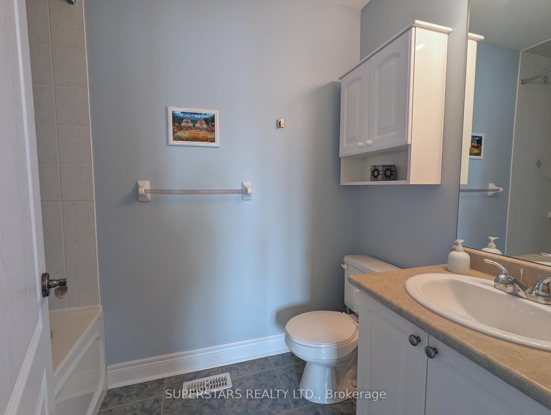 Second Bedroom 4pc Ensuite