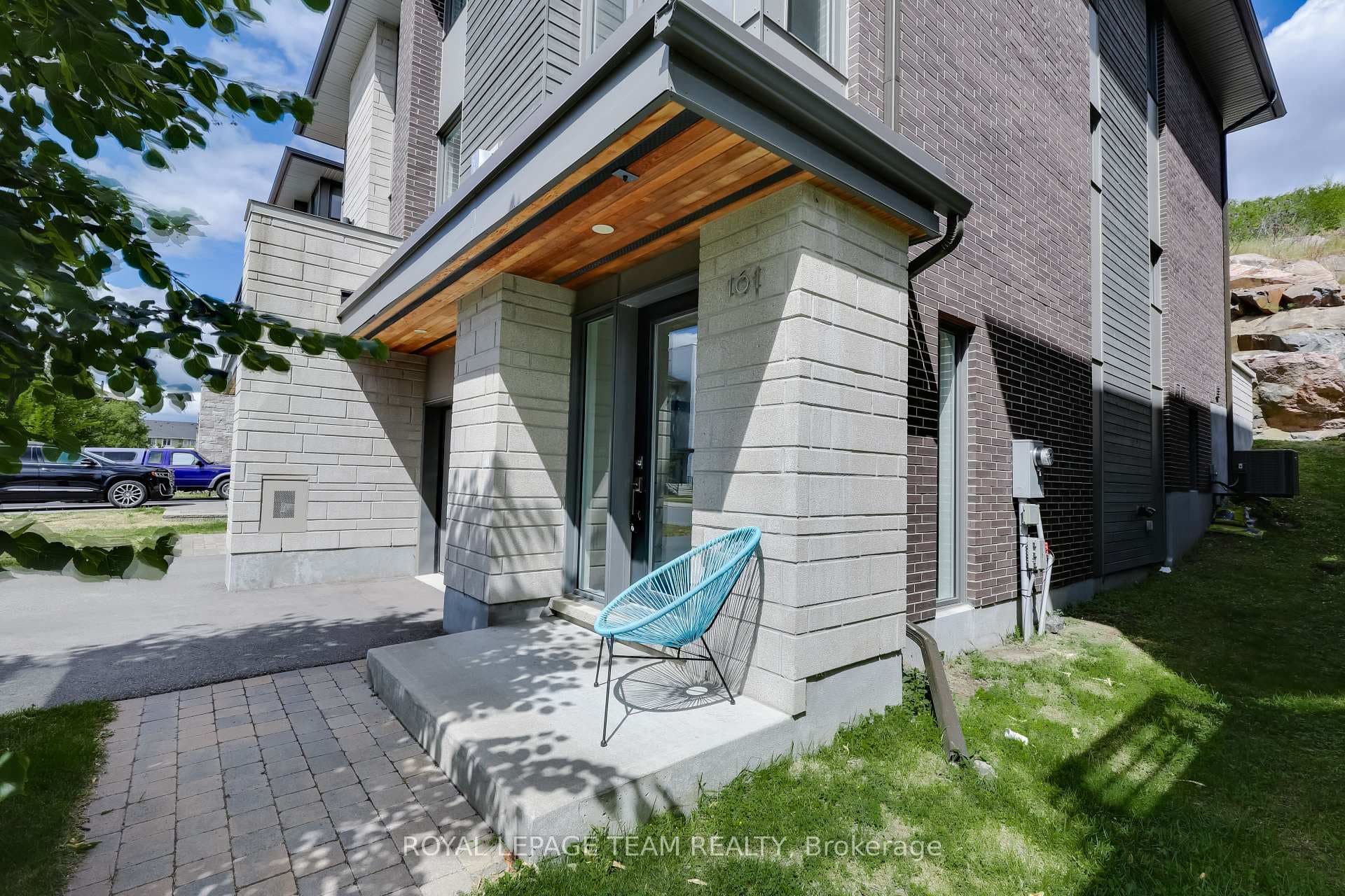 161 Boundstone Way photo 3