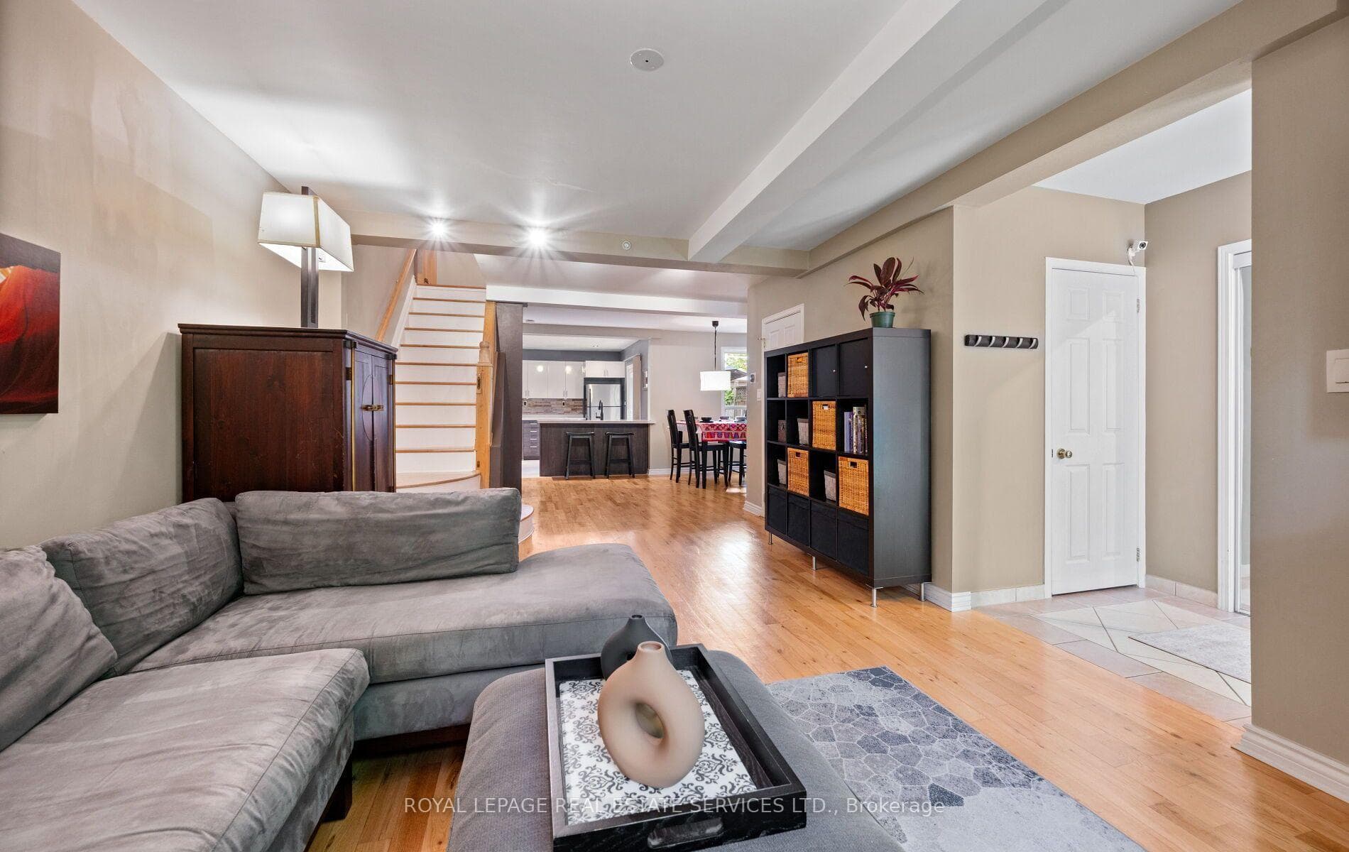 613 Beresford Avenue photo 11