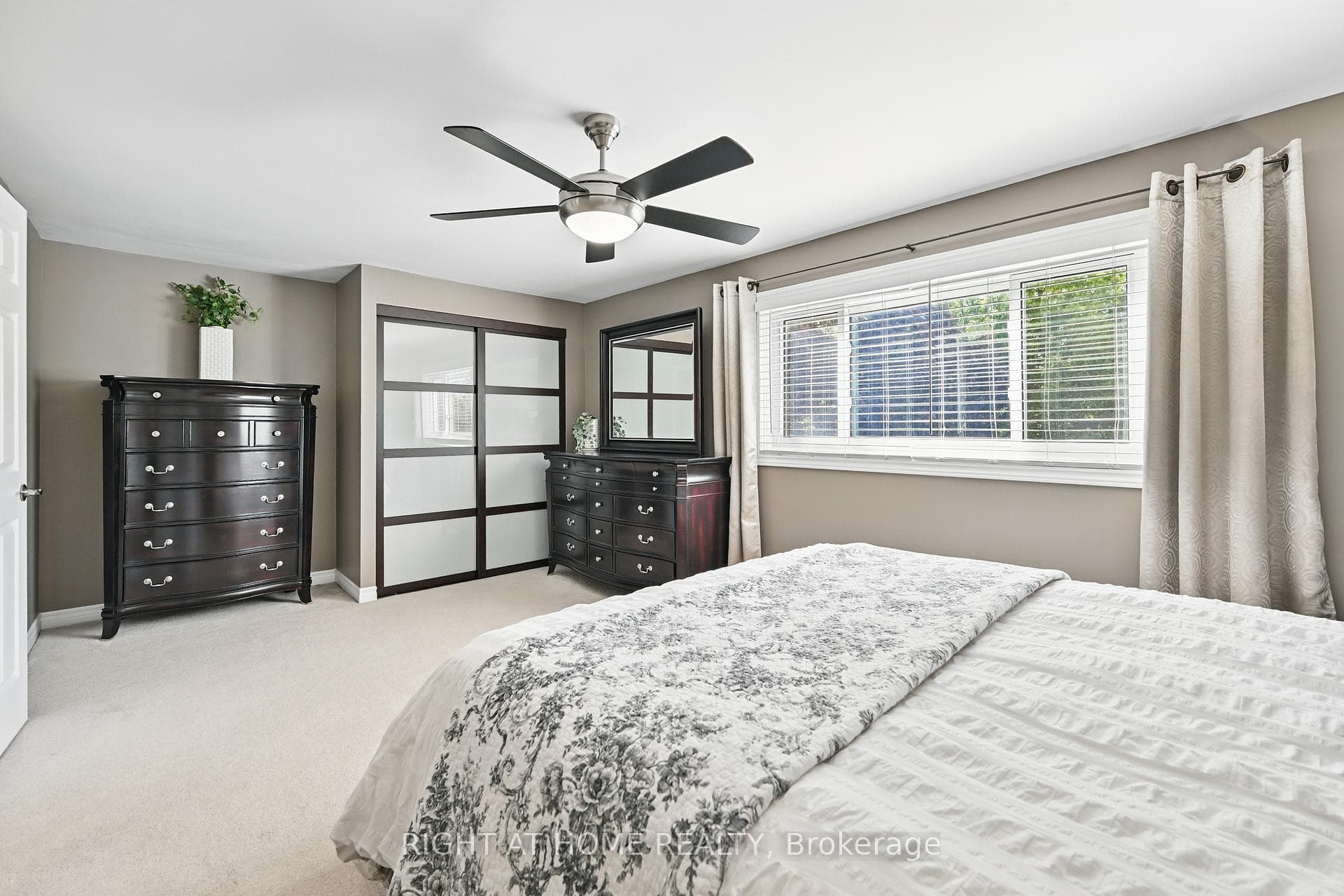 3379 Lansdown Drive photo 24