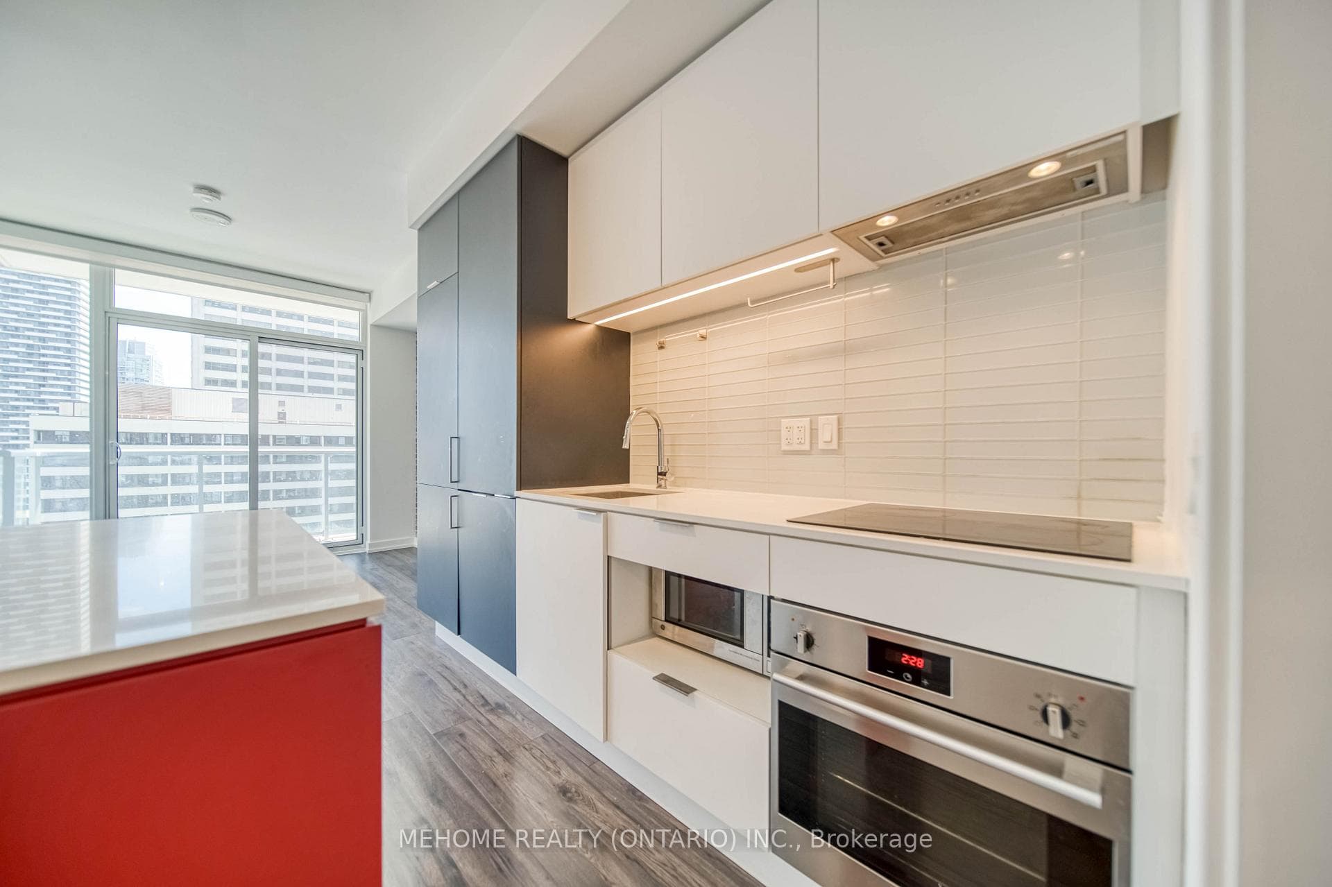 33 Helendale Avenue Unit 1307 photo 13