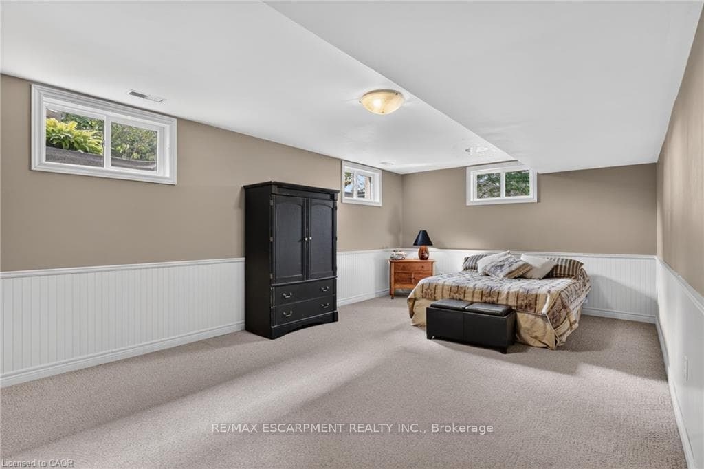 952 Robinson Road photo 32