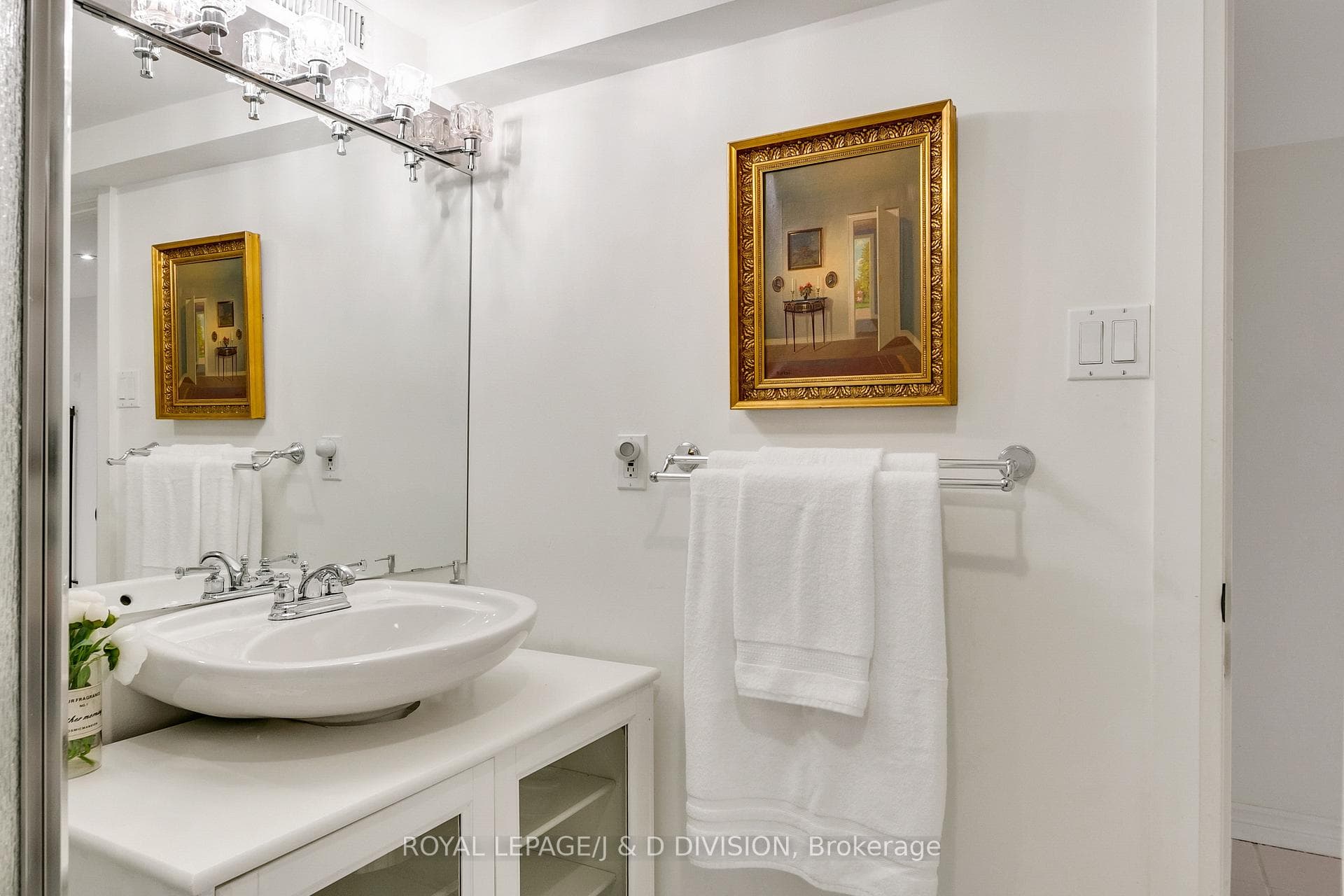 76 Brule Gardens photo 39