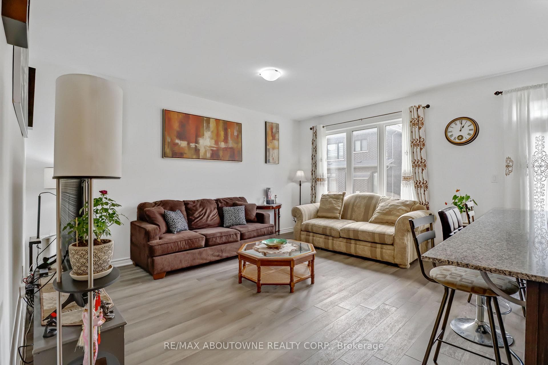 1768 Thames Circle photo 17