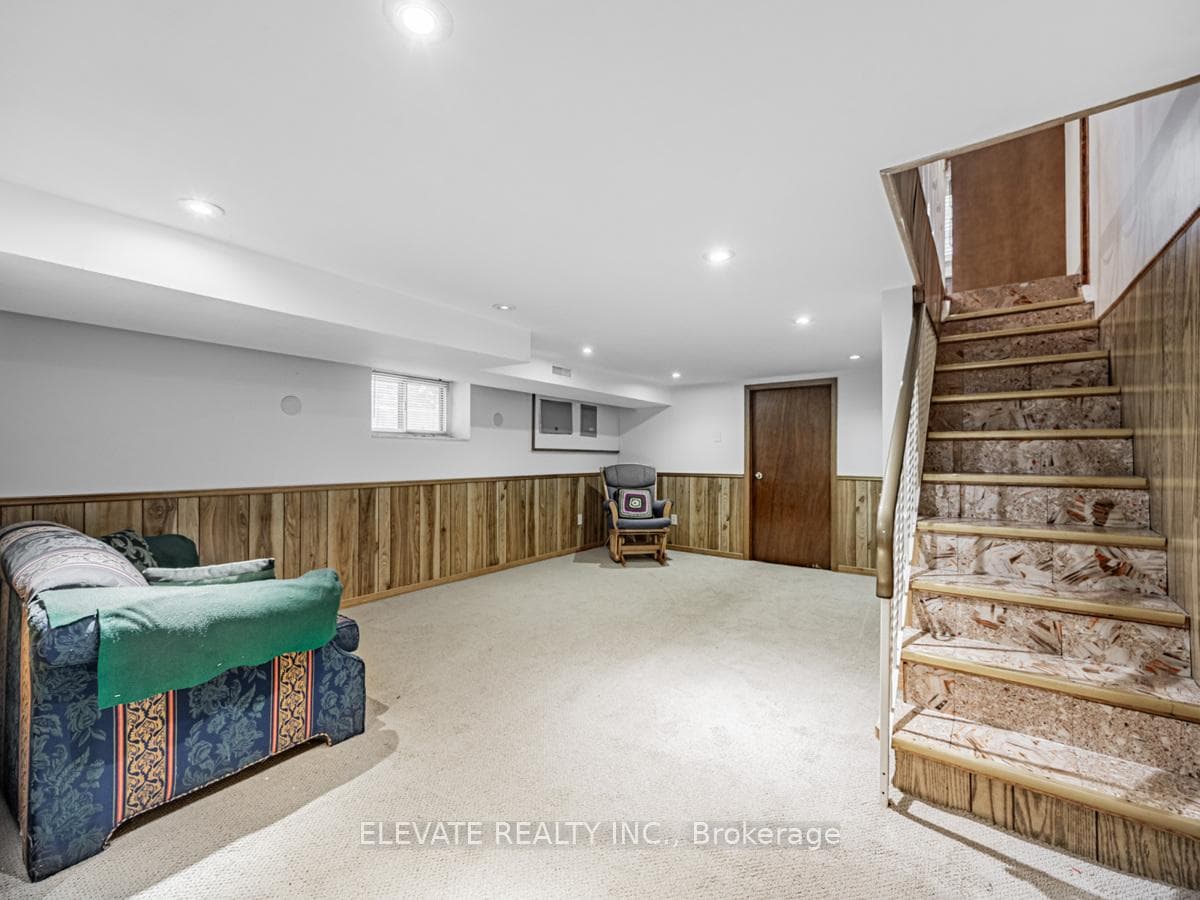 82 Glenmore Road photo 29