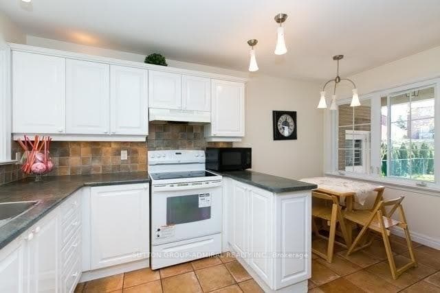 141 Elvaston Drive Unit Main Fl photo 3