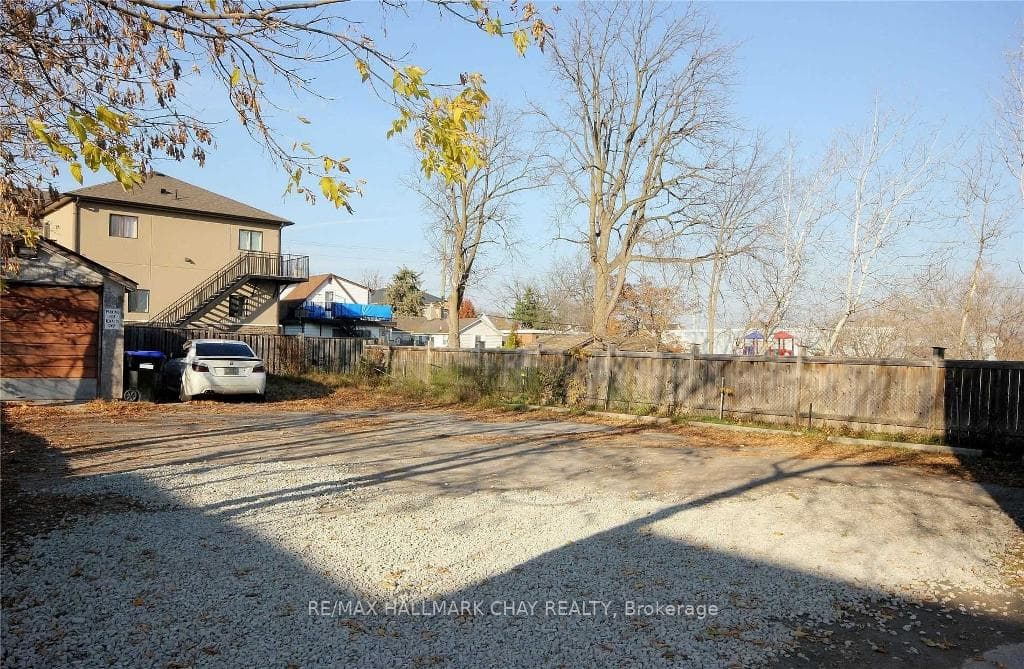 65 HOLLAND Street Unit 2 photo 14