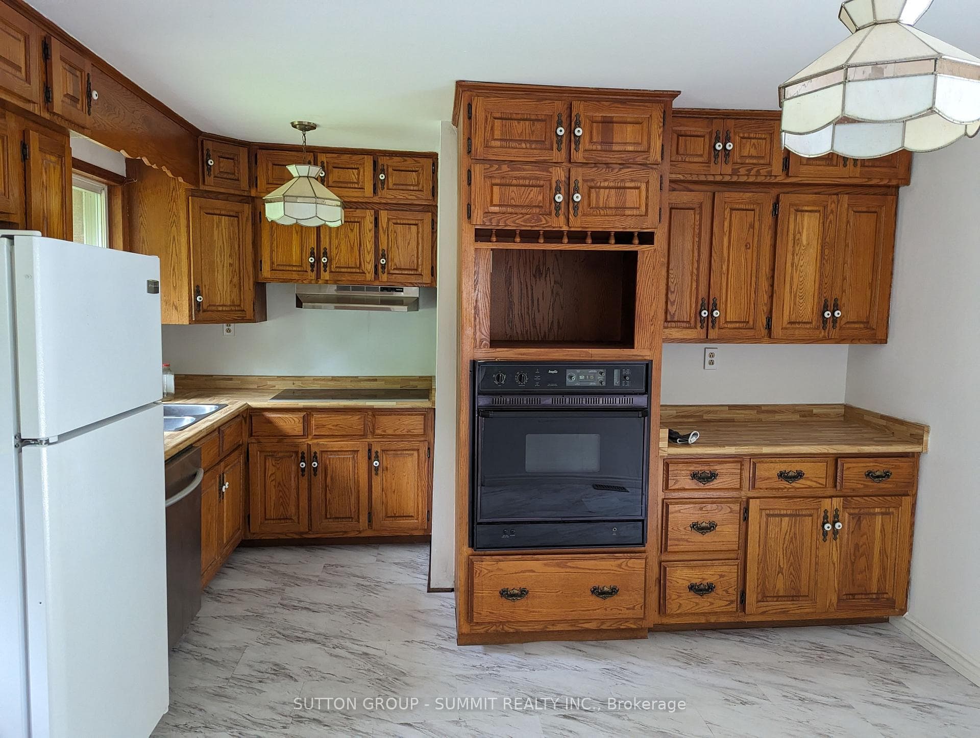 1390 Champlain Road photo 4