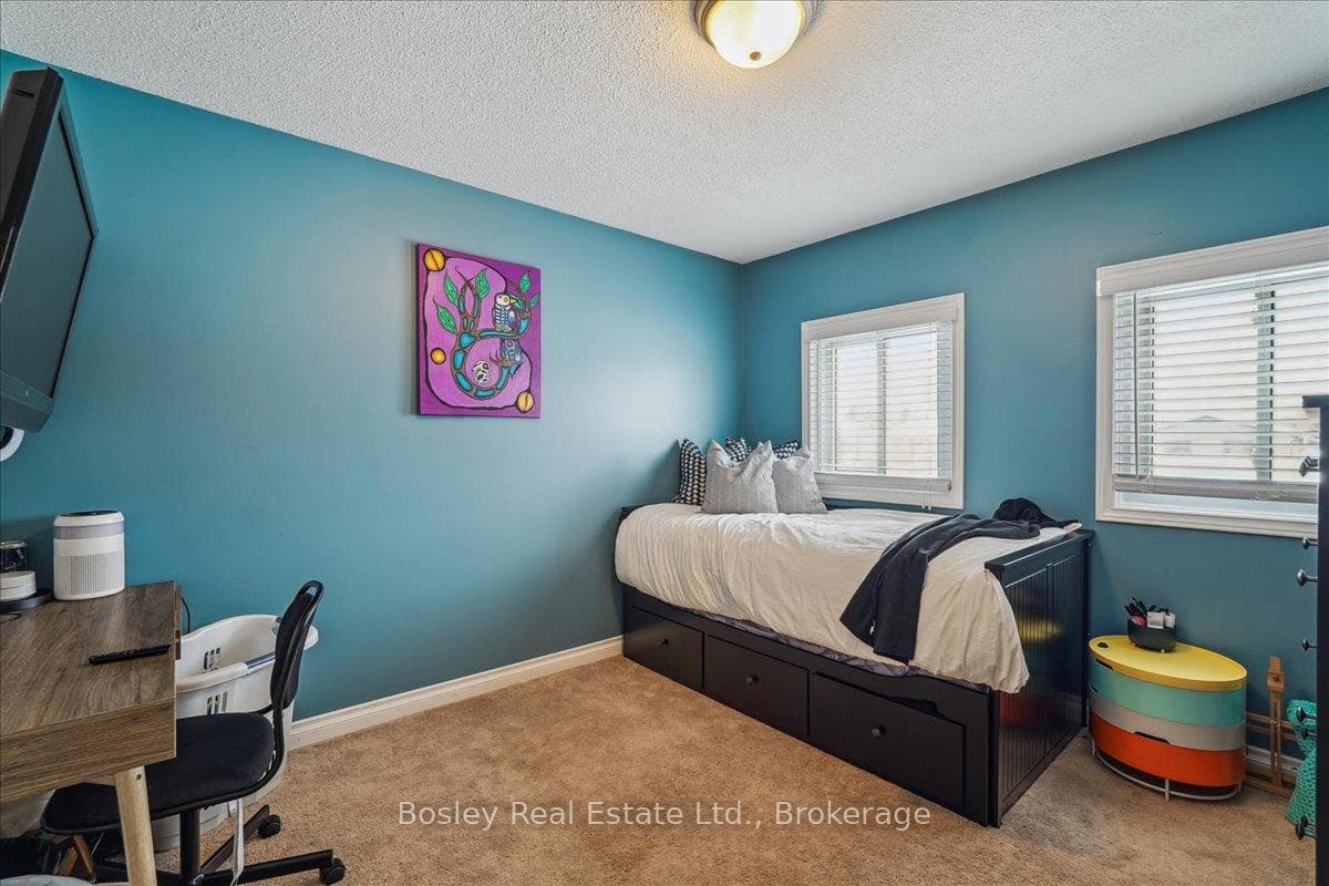 792 Hill Gate photo 19