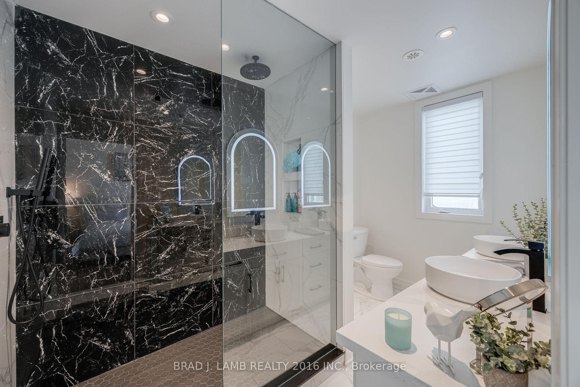1870 Altona Road Unit 13 photo 21