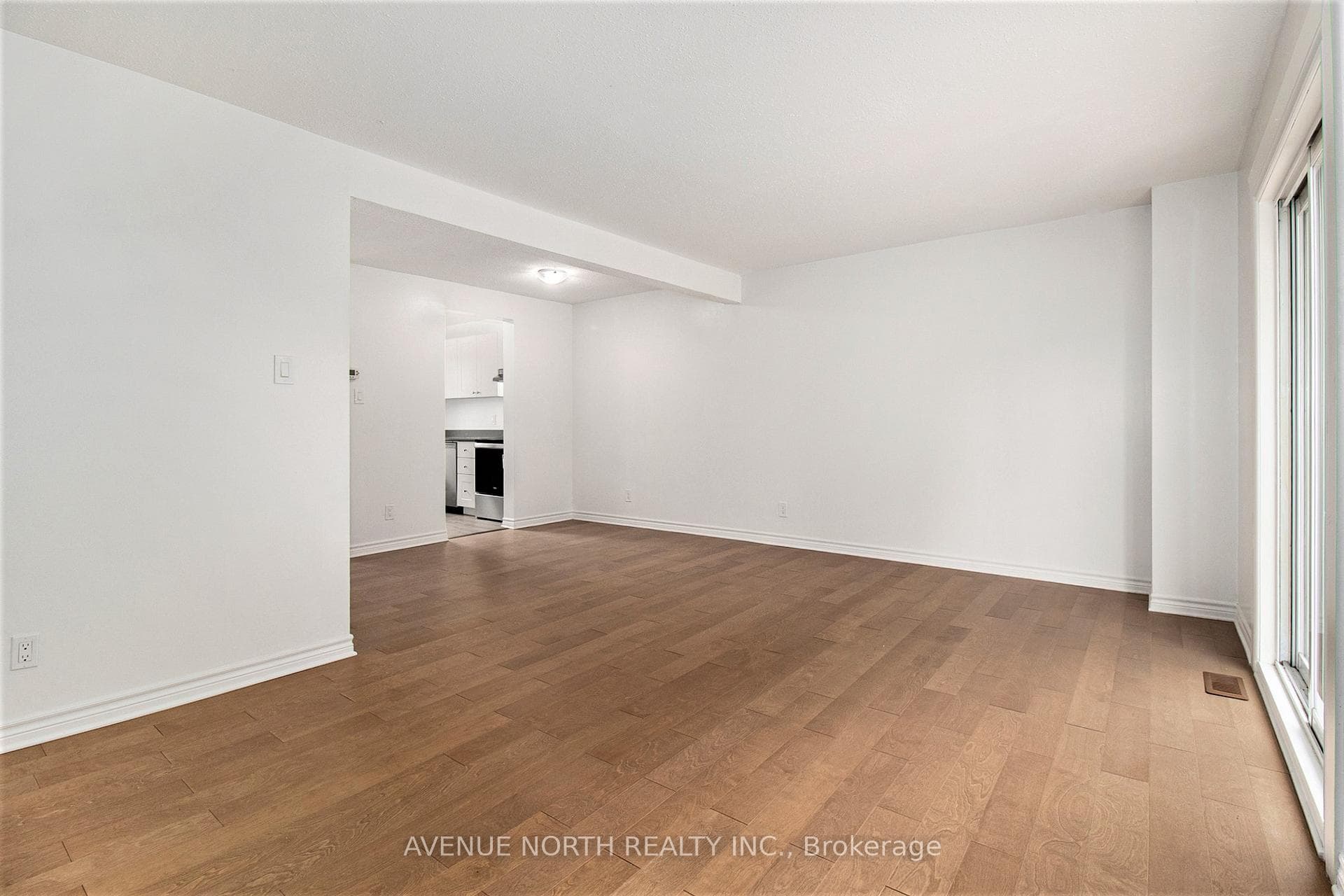 1444 Foxwell Street Unit 18 photo 8