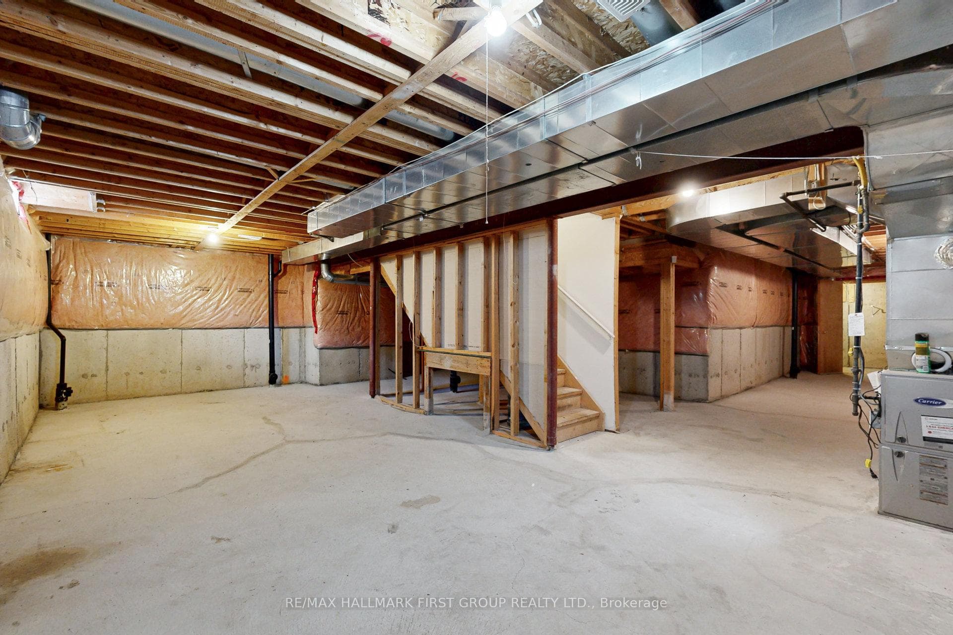 35 Everingham Circle photo 45