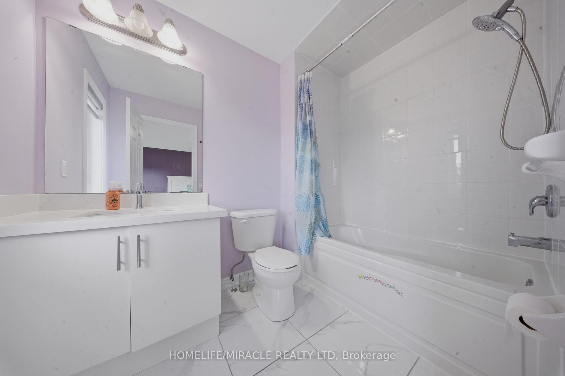 166 DEERPATH Drive Unit 32 photo 19