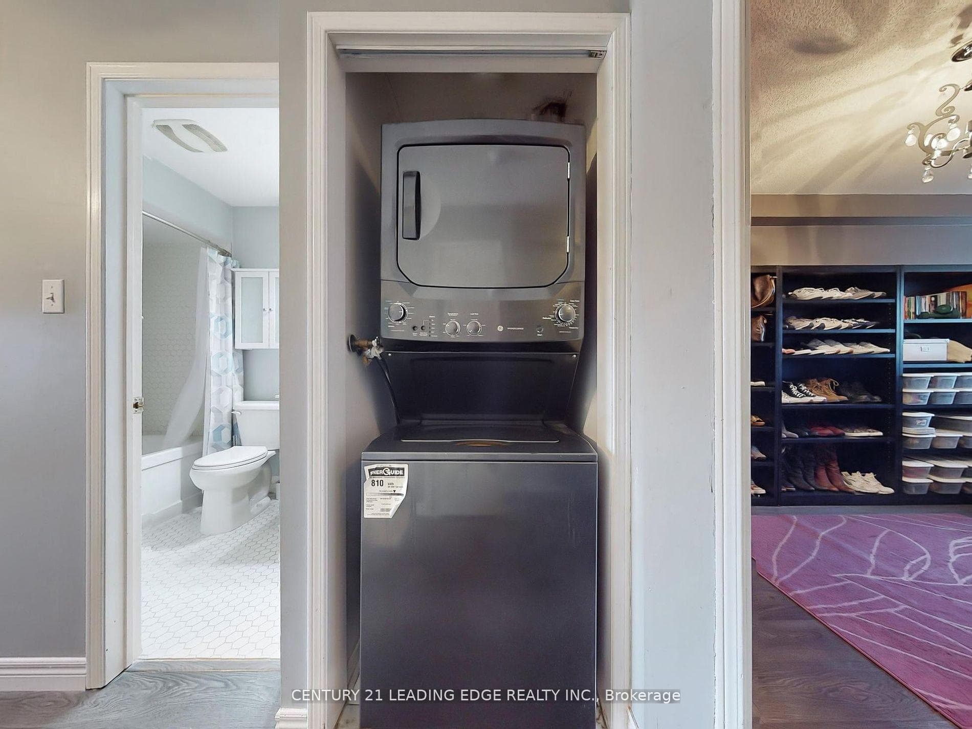 593 KENNEDY Road Unit 26 photo 18
