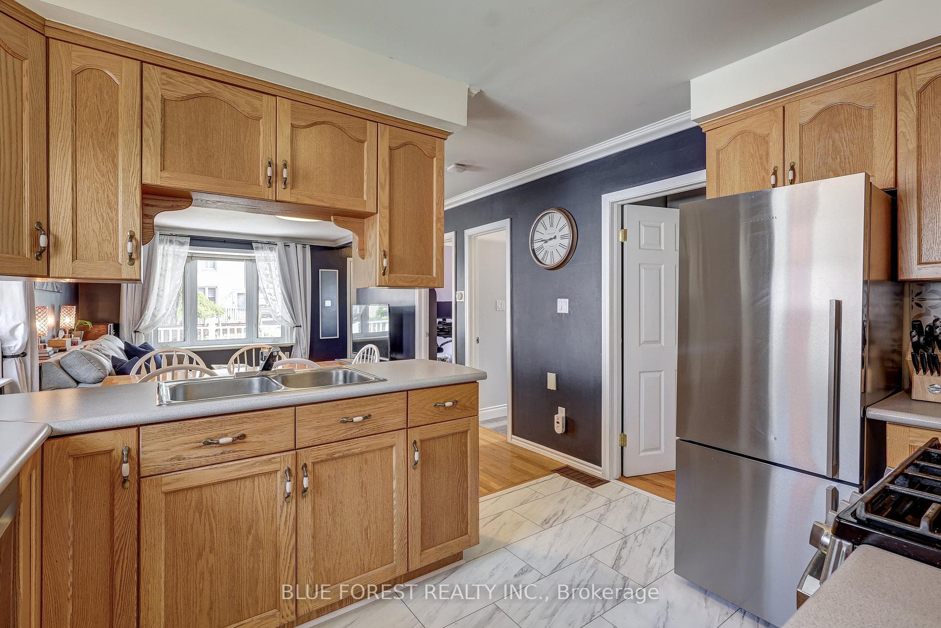 135 Erie Street photo 24